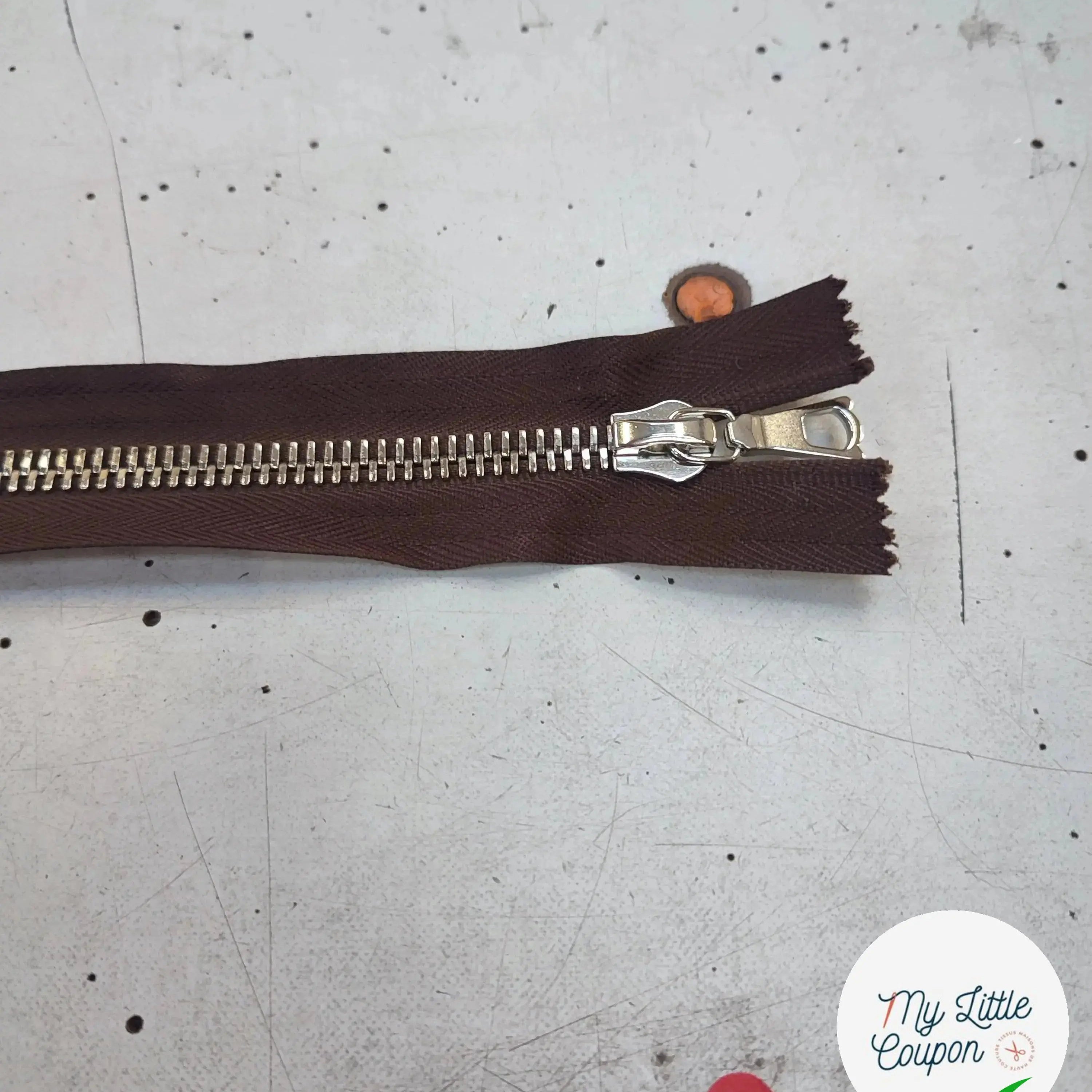 FERMETURE RIRI METAL SÉPARABLE 80CM MARRON CHOCOLAT M8 - My Little Coupon