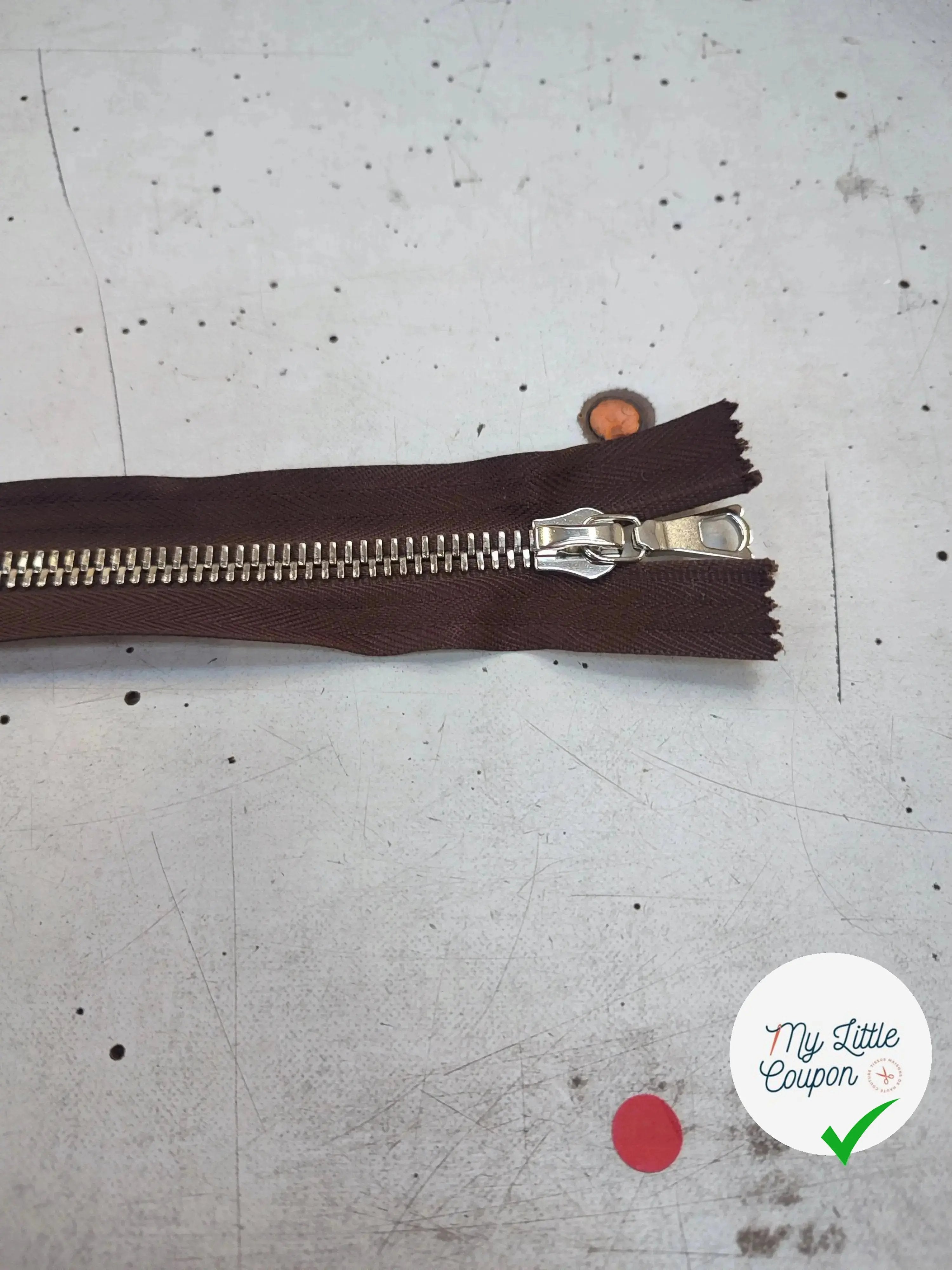 FERMETURE RIRI METAL SÉPARABLE 80CM MARRON CHOCOLAT M8 - My Little Coupon