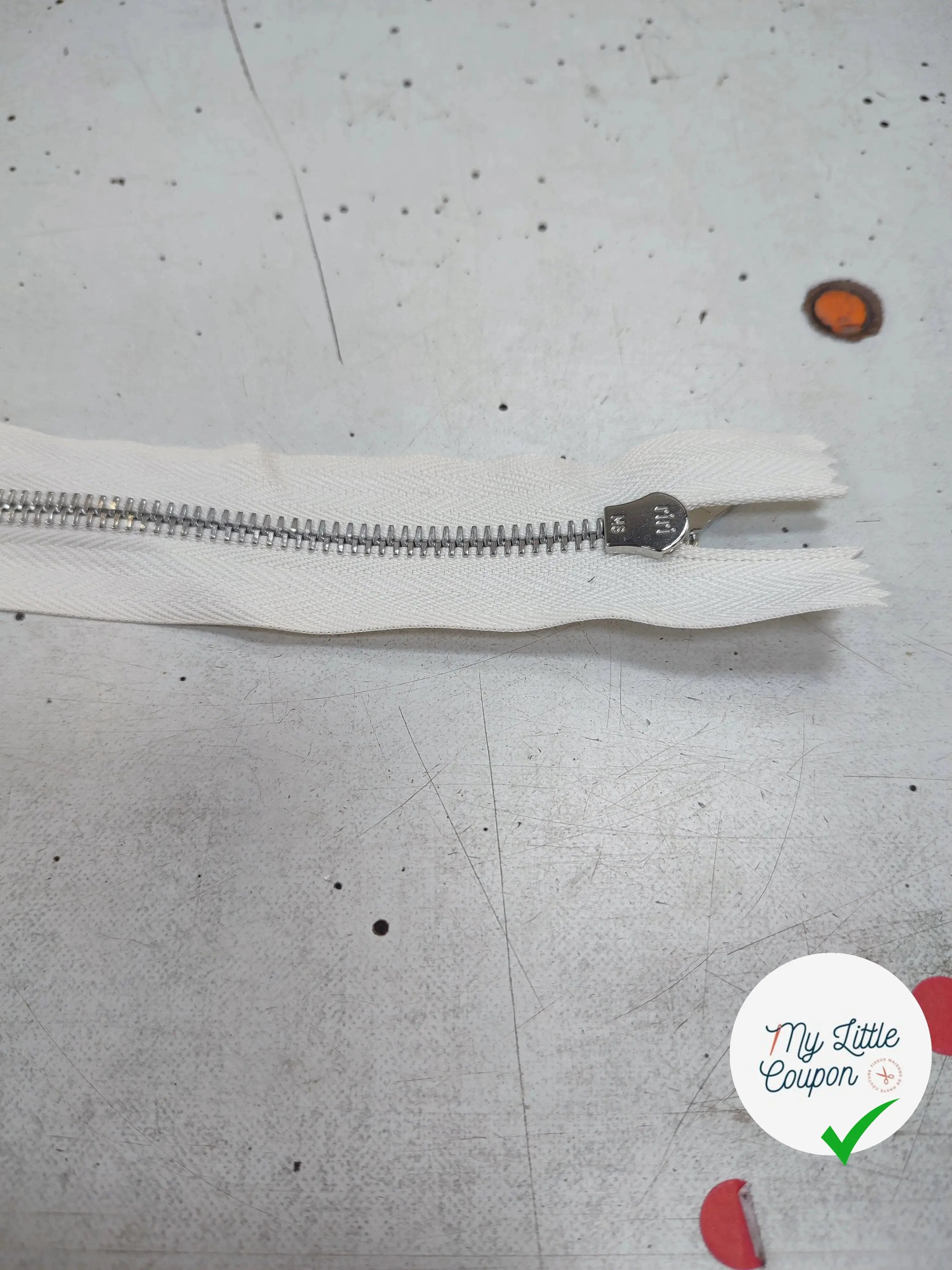 FERMETURE RIRI METAL NON SÉPARABLE 15CM BLANC M6 - My Little Coupon