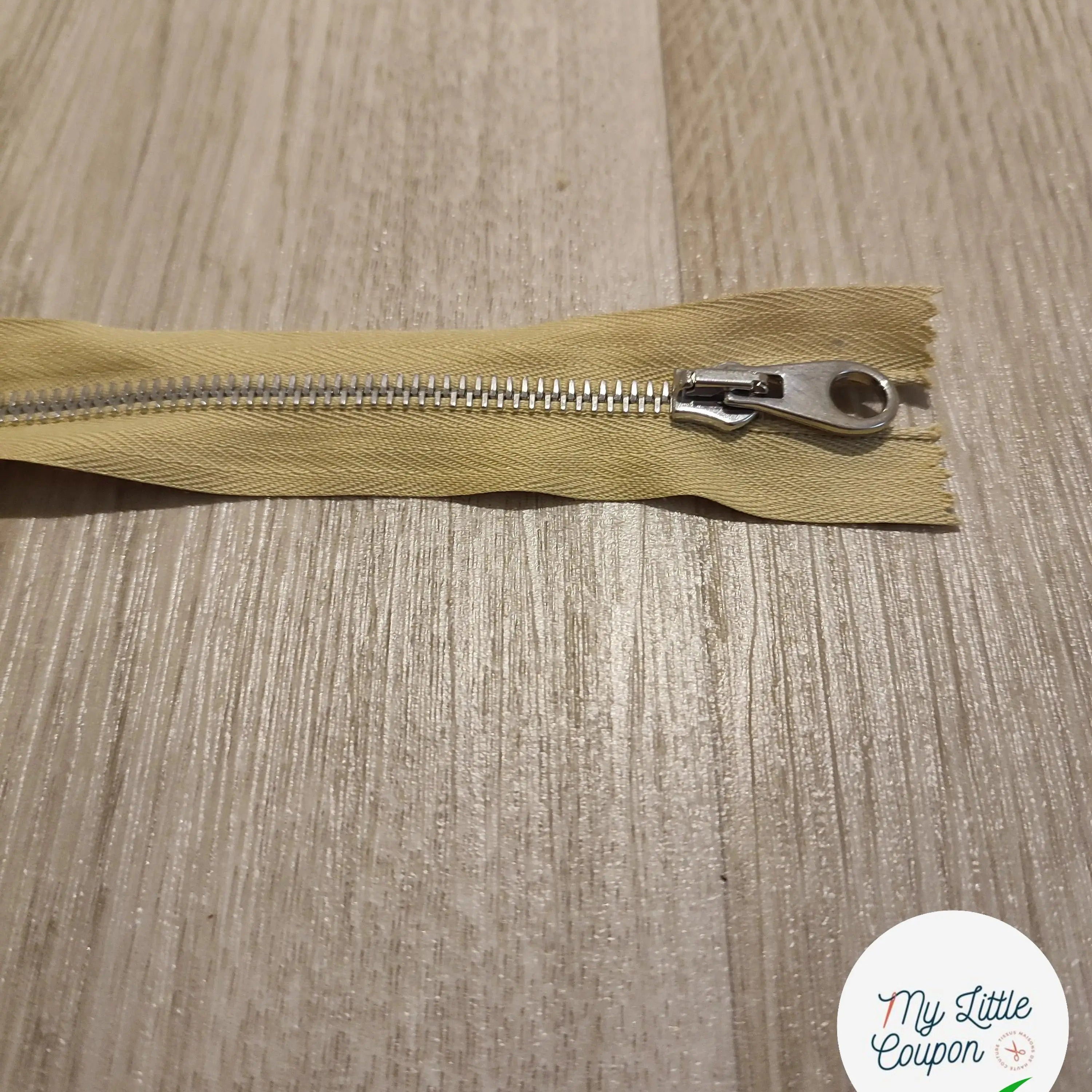 (Copie) FERMETURE RIRI METAL SÉPARABLE 65CM JAUNE PÂLE - My Little Coupon