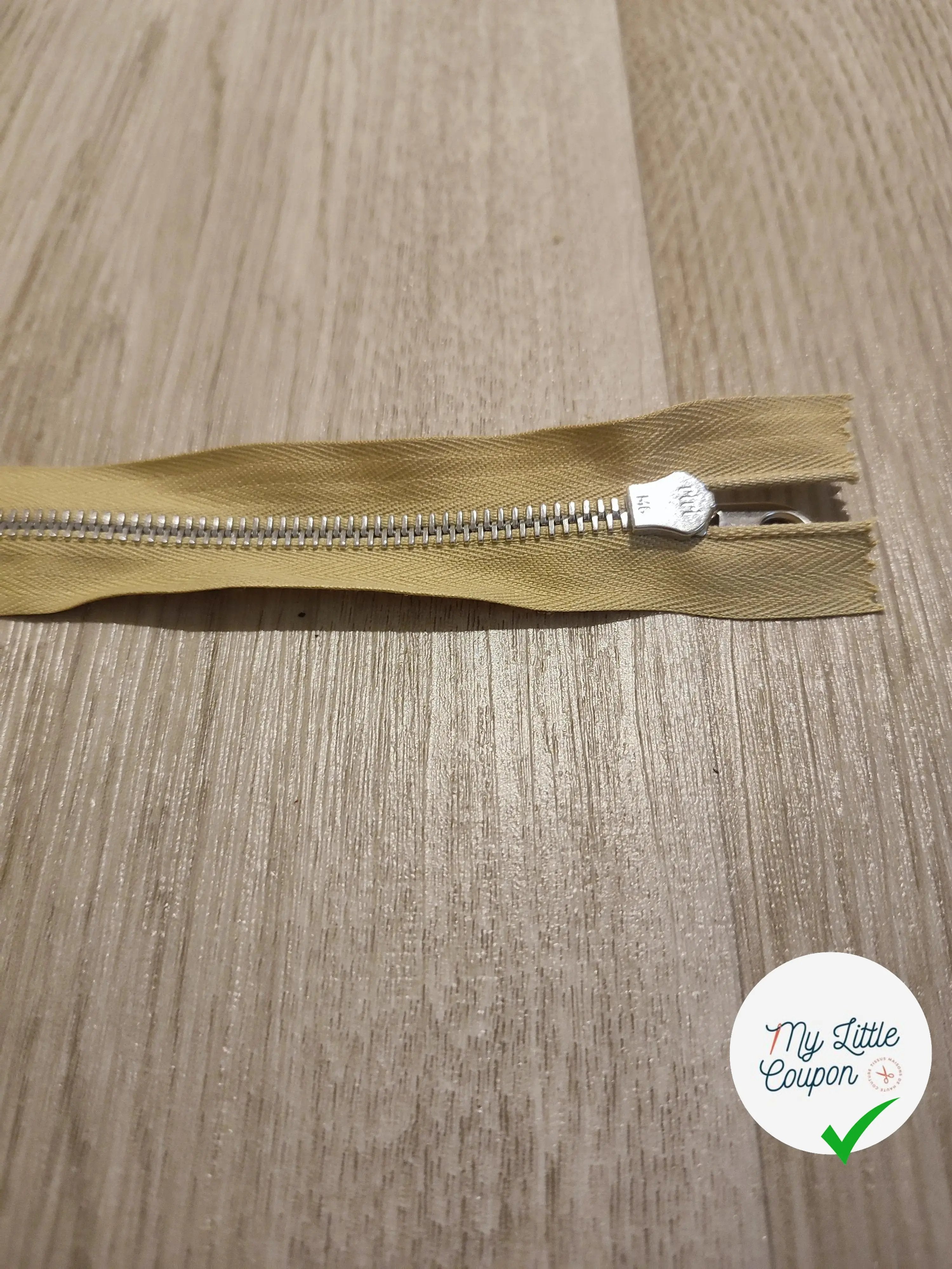 (Copie) FERMETURE RIRI METAL SÉPARABLE 65CM JAUNE PÂLE - My Little Coupon