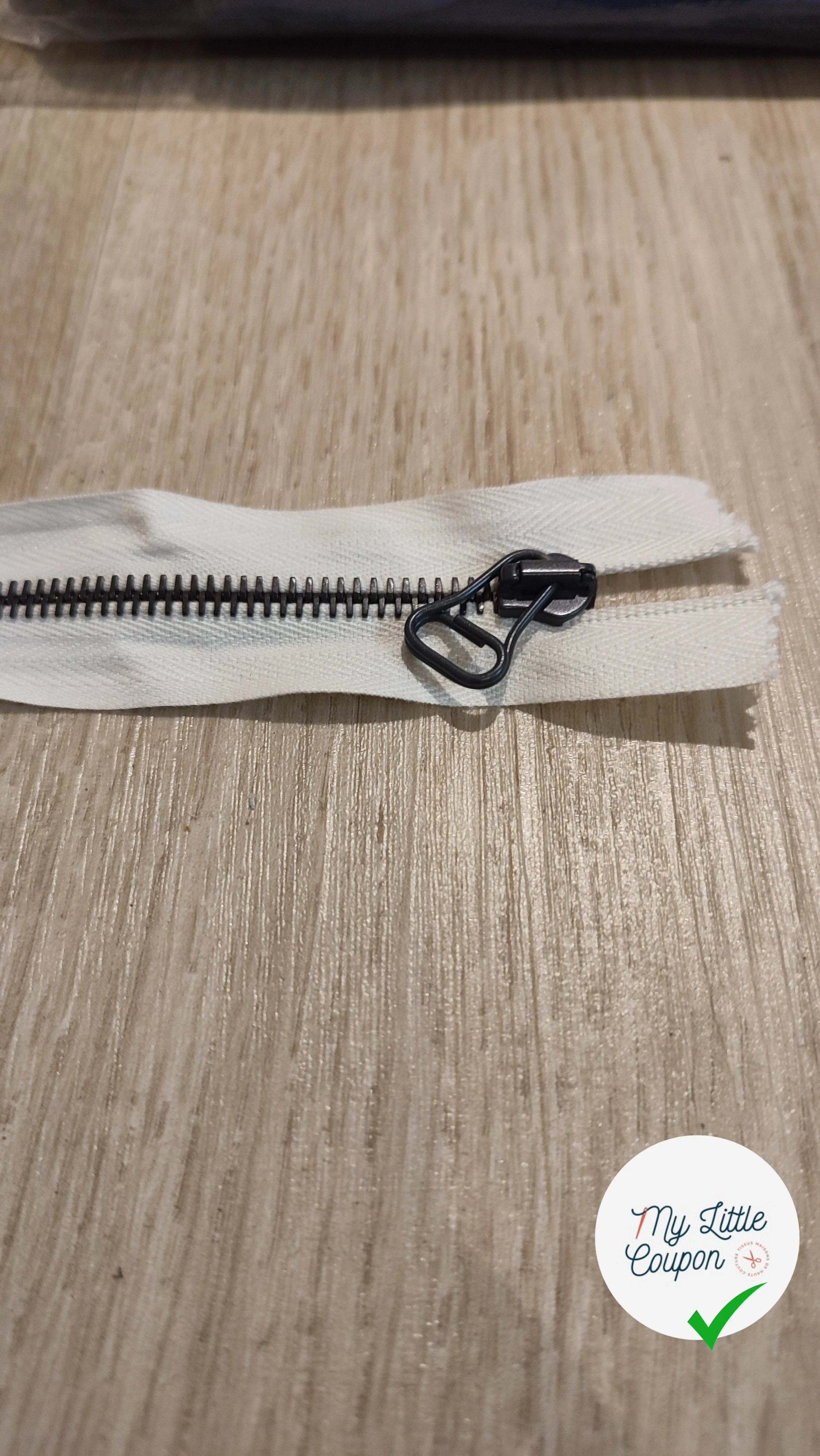FERMETURE RIRI MÉTAL SÉPARABLE 50CM BLANC M6 - My Little Coupon