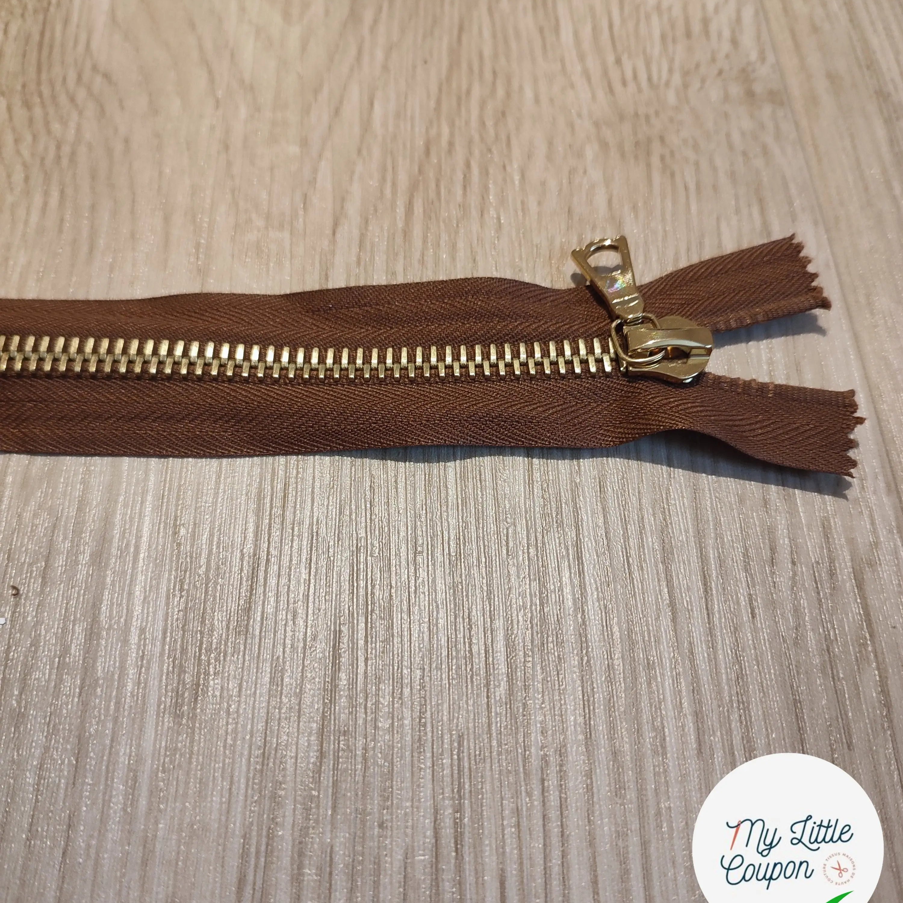 FERMETURE RIRI METAL SÉPARABLE 50CM MARRON M8 - My Little Coupon