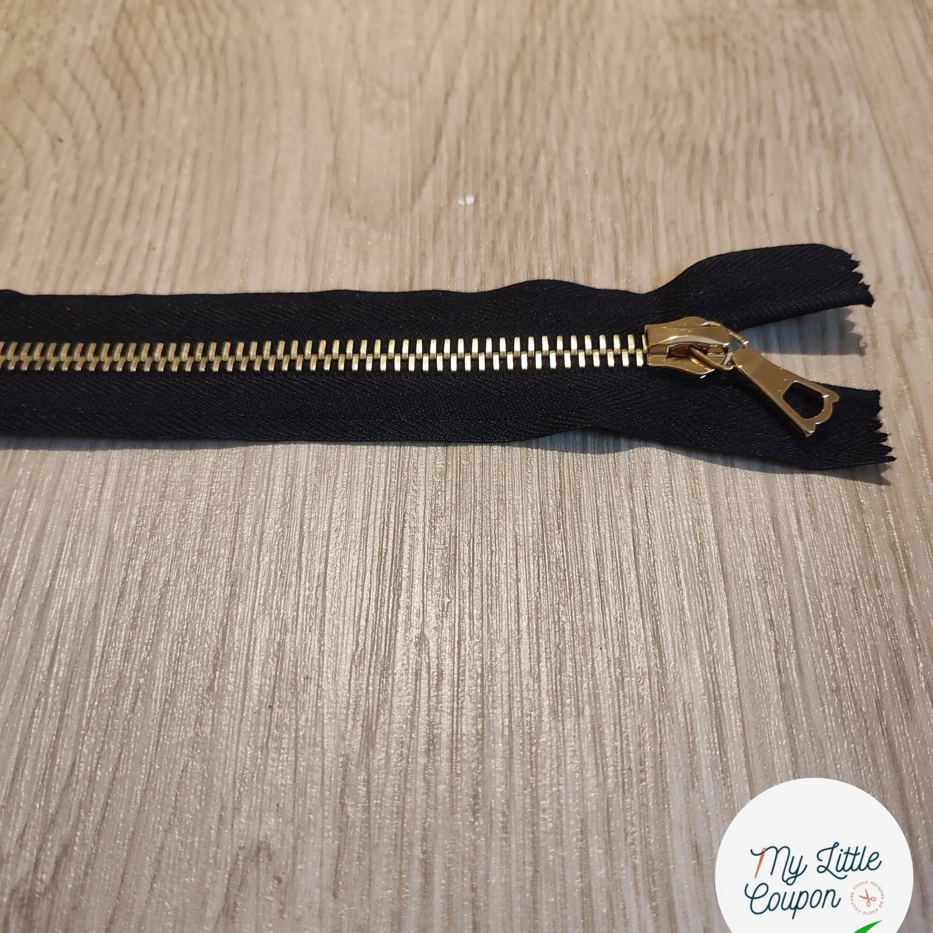 FERMETURE RIRI METAL NON SÉPARABLE 25CM MARRON CAFÉ M6 - My Little Coupon