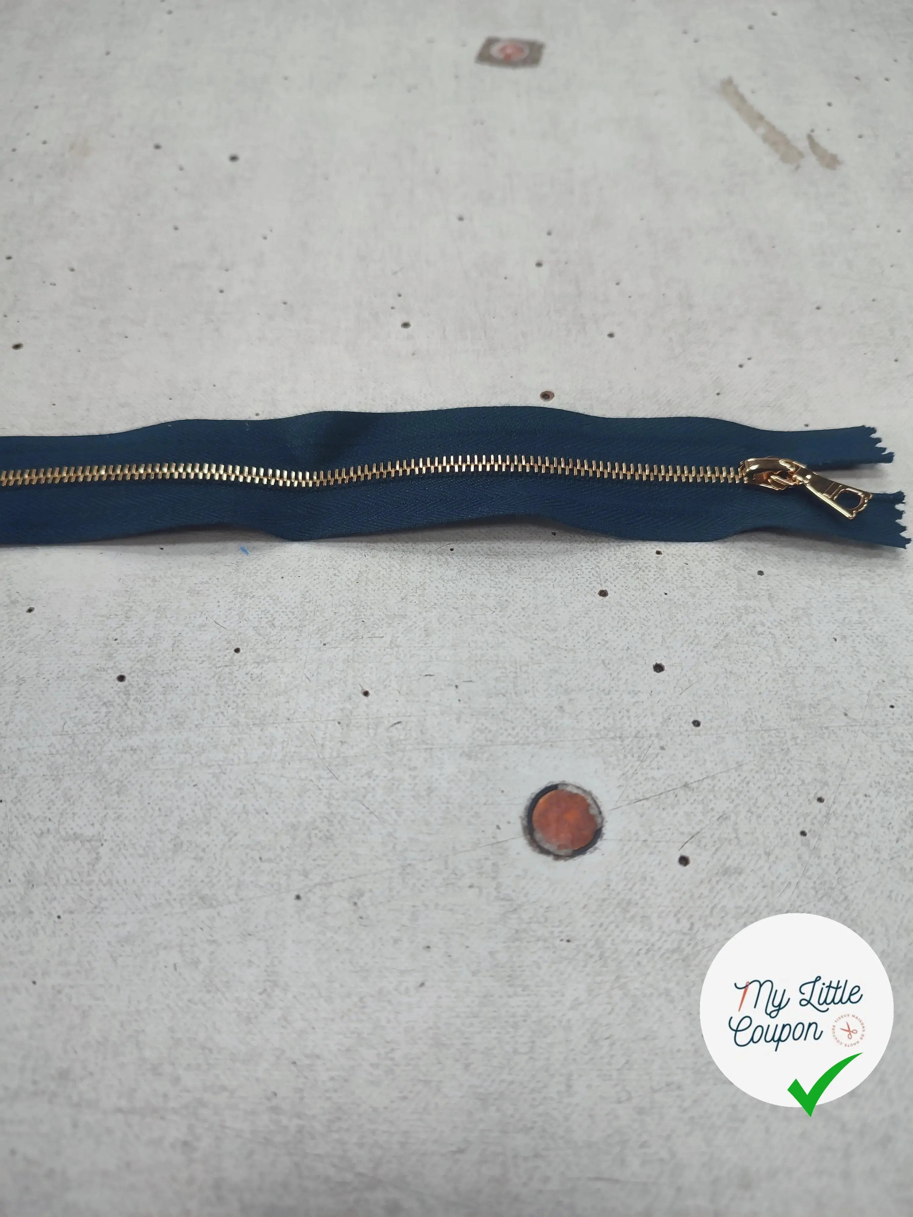 FERMETURE RIRI METAL SÉPARABLE 115CM BLEU NUIT M4 - My Little Coupon