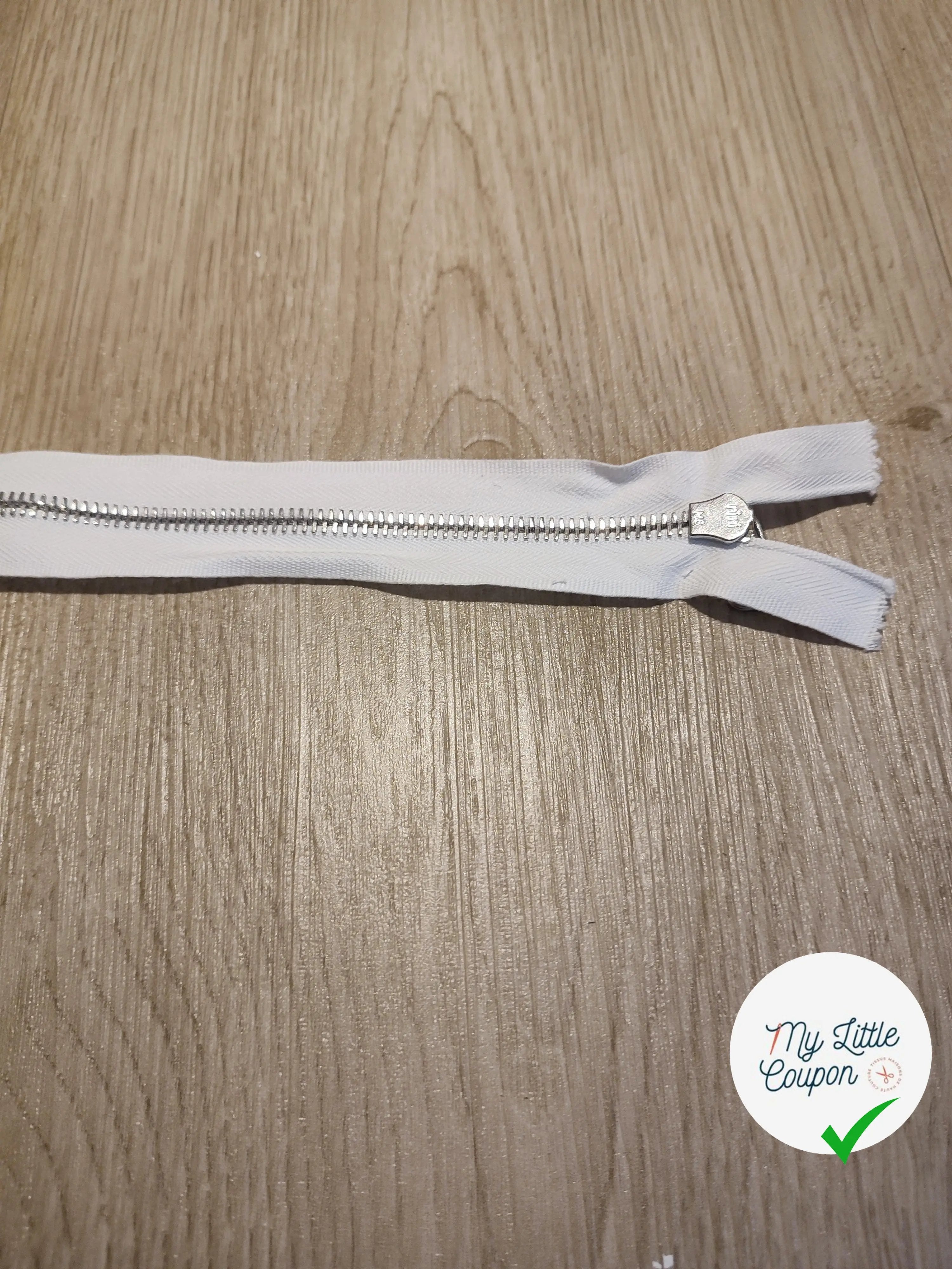 FERMETURE RIRI METAL SEPARABLE 54CM BLANC M6 - My Little Coupon