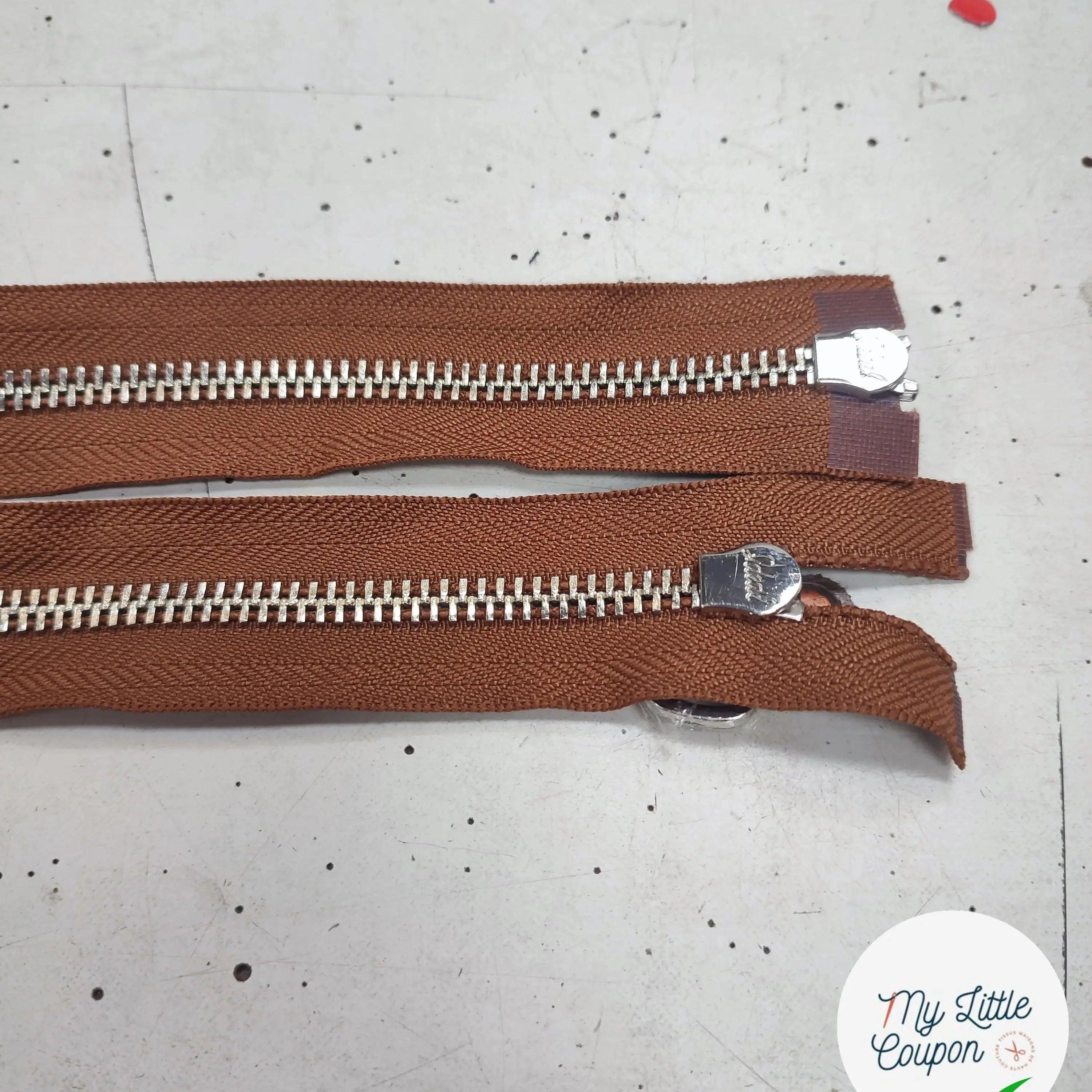 FERMETURE RIRI METAL NON SÉPARABLE DOUBLE CHEMINS 100CM MARRON - My Little Coupon