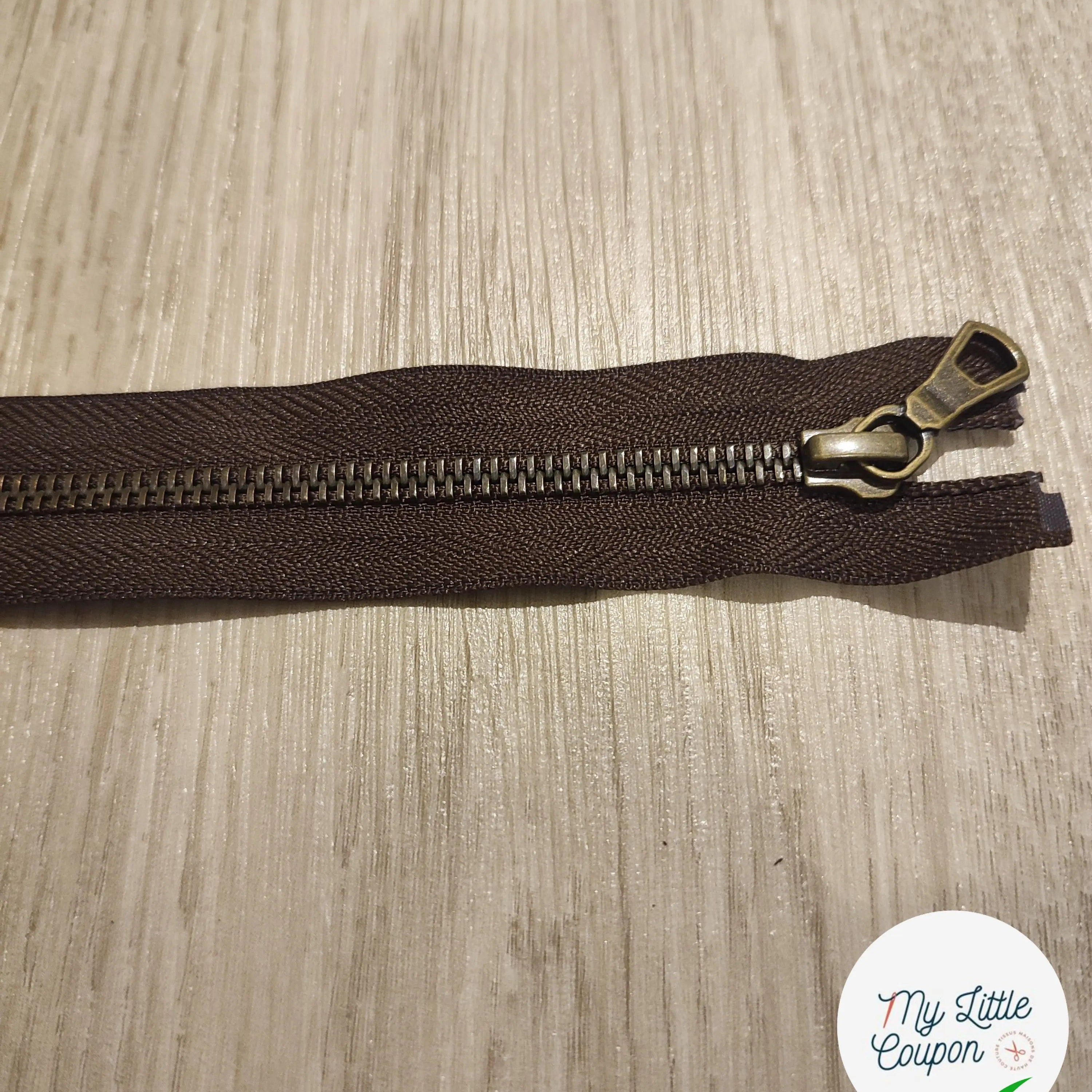 FERMETURE RIRI METAL SÉPARABLE 60CM MARRON FONCÉ - My Little Coupon