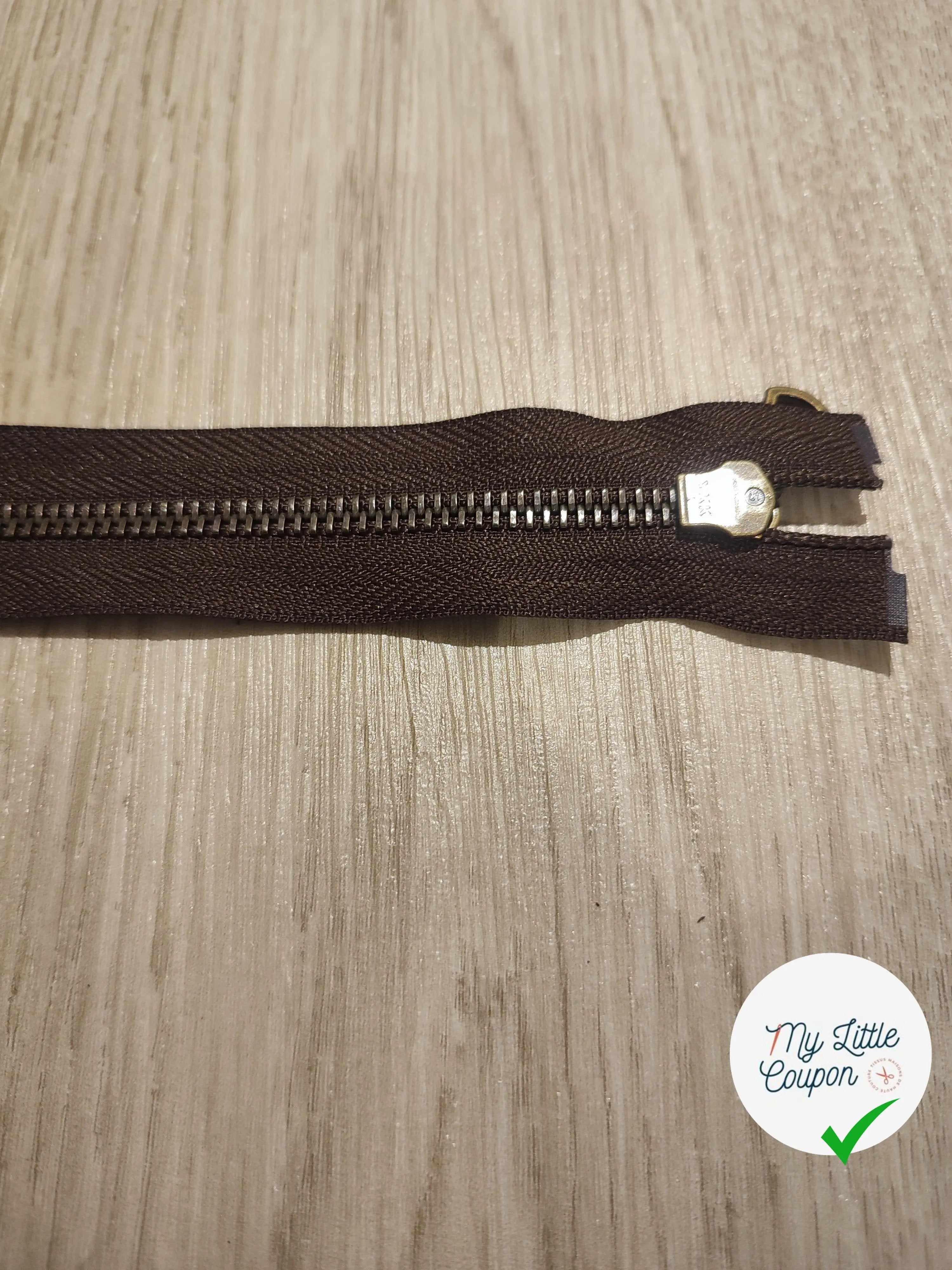 FERMETURE RIRI METAL SÉPARABLE 60CM MARRON FONCÉ - My Little Coupon
