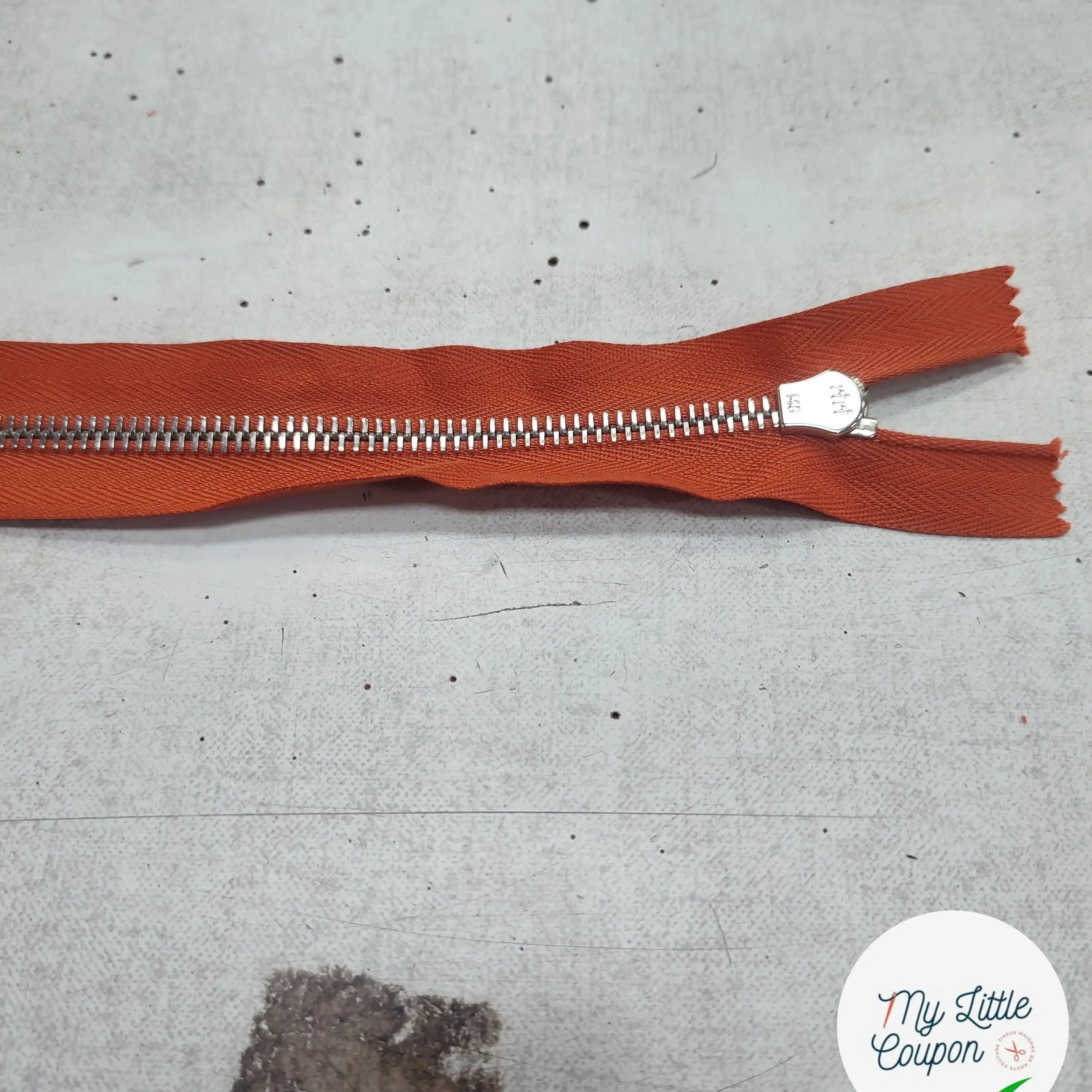 FERMETURE RIRI METAL SÉPARABLE 60CM ORANGE CITROUILLE M8 - My Little Coupon