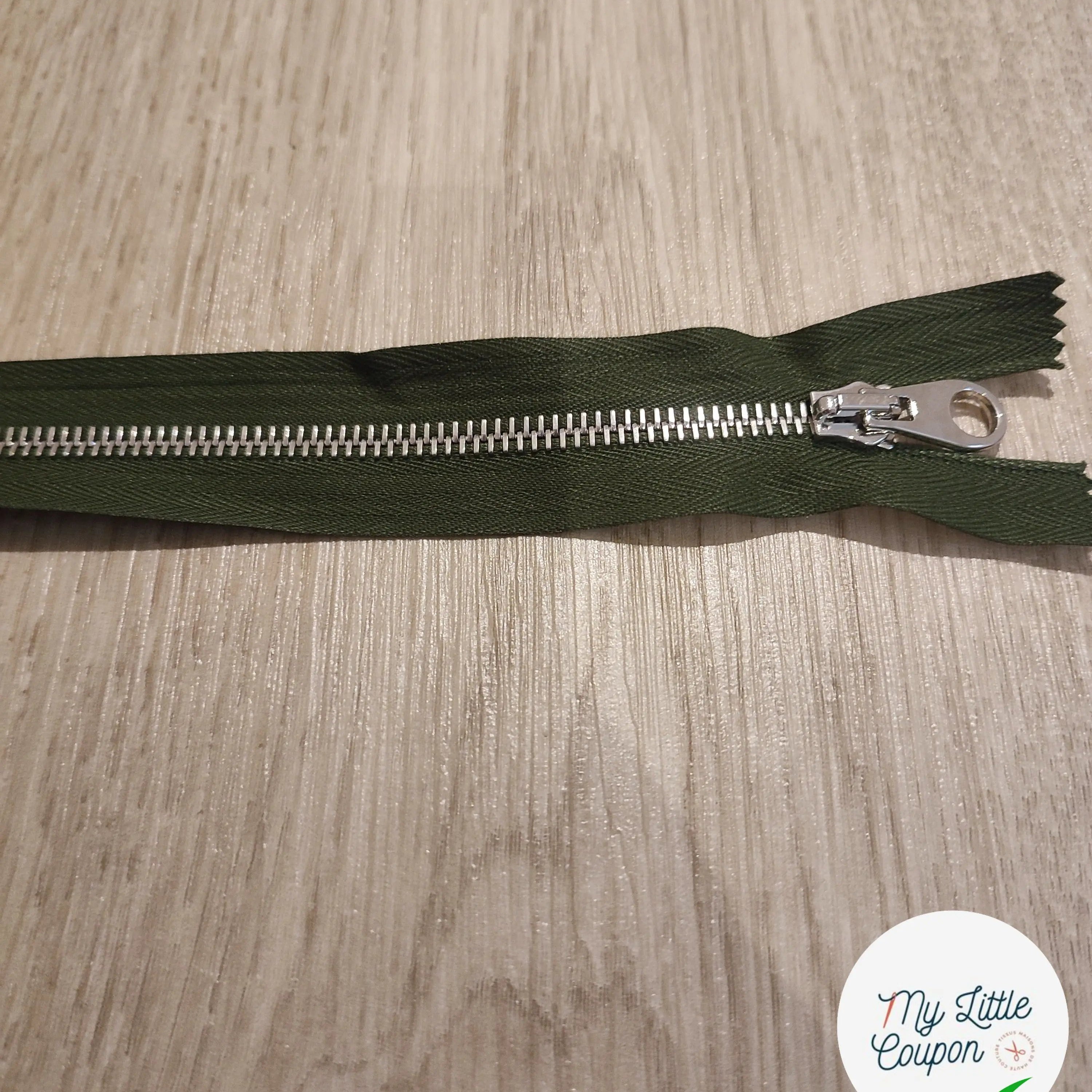 FERMETURE RIRI METAL SÉPARABLE 60CM VERT FONCÉ - My Little Coupon