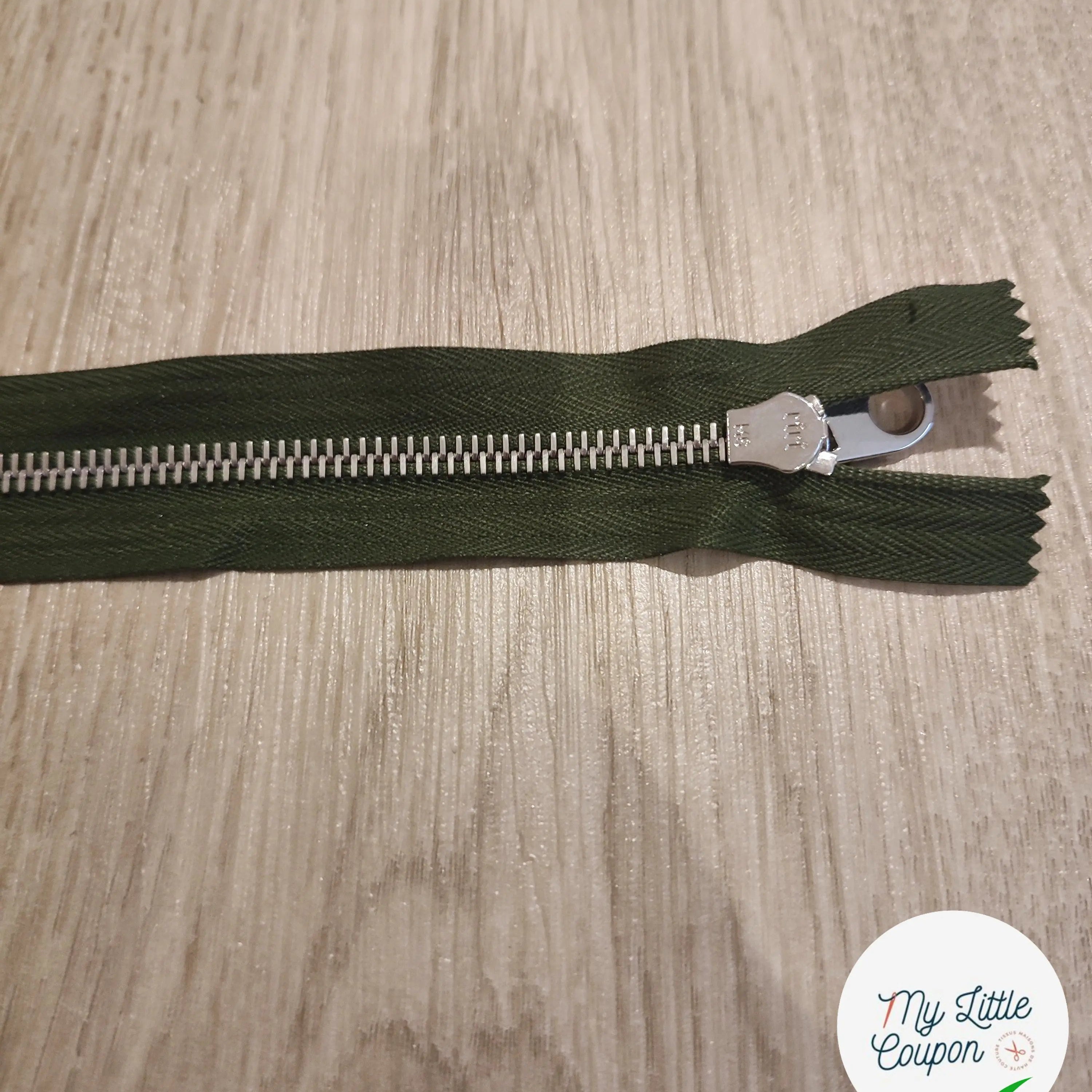 FERMETURE RIRI METAL SÉPARABLE 60CM VERT FONCÉ - My Little Coupon