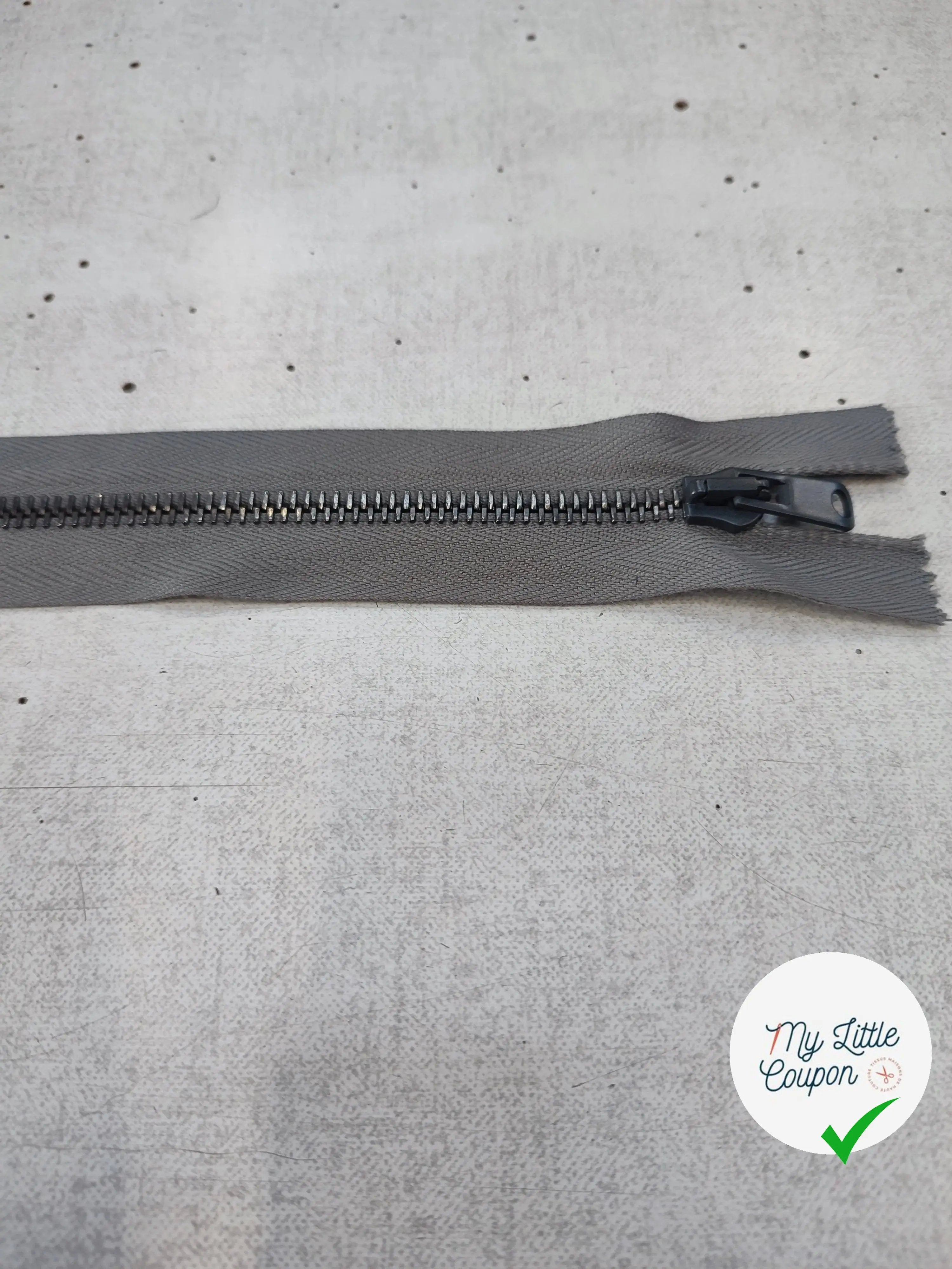 FERMETURE RIRI METAL SÉPARABLE 90CM GRIS FONCÉ M6 - My Little Coupon