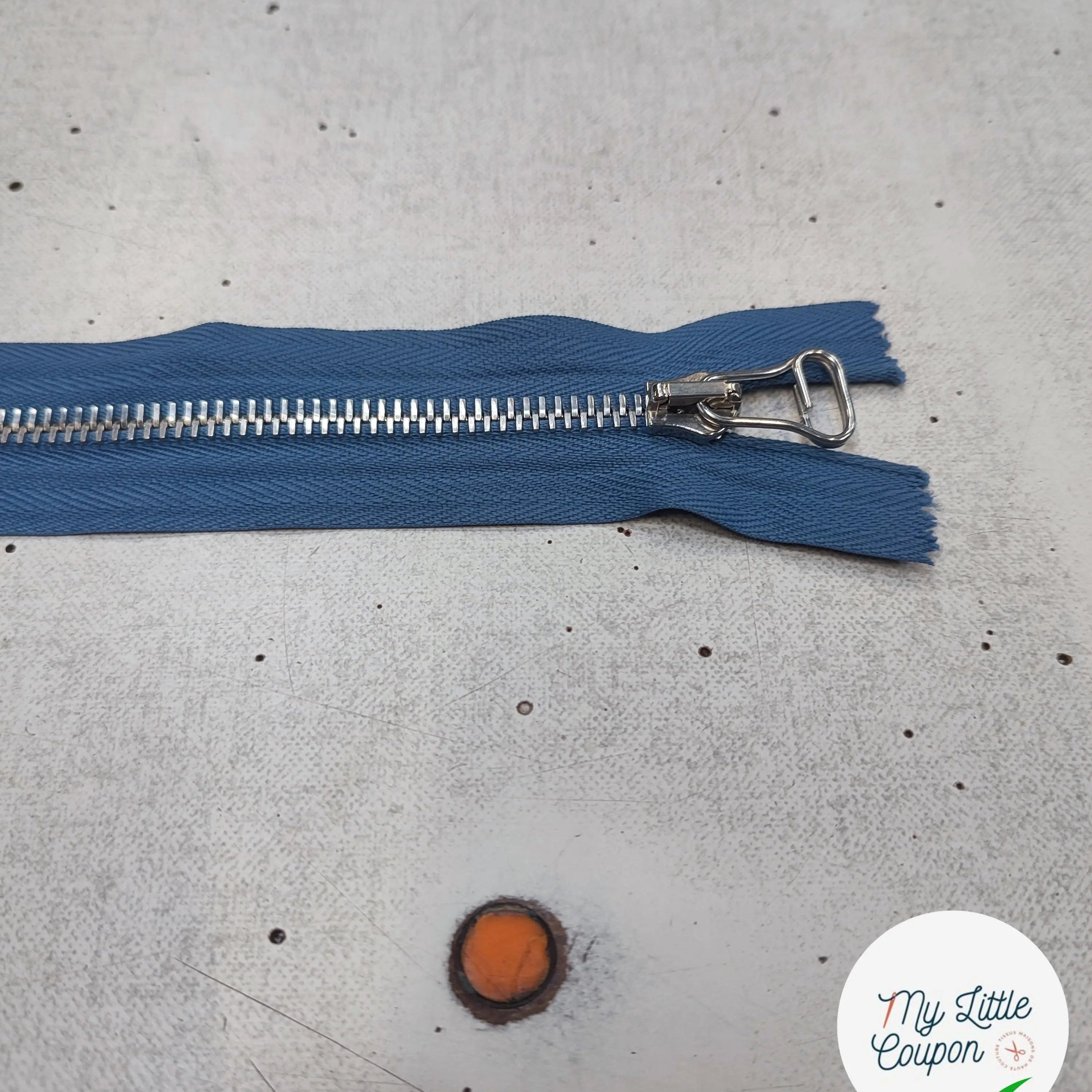FERMETURE RIRI METAL SÉPARABLE 70CM BLEU FONCÉ M6 - My Little Coupon