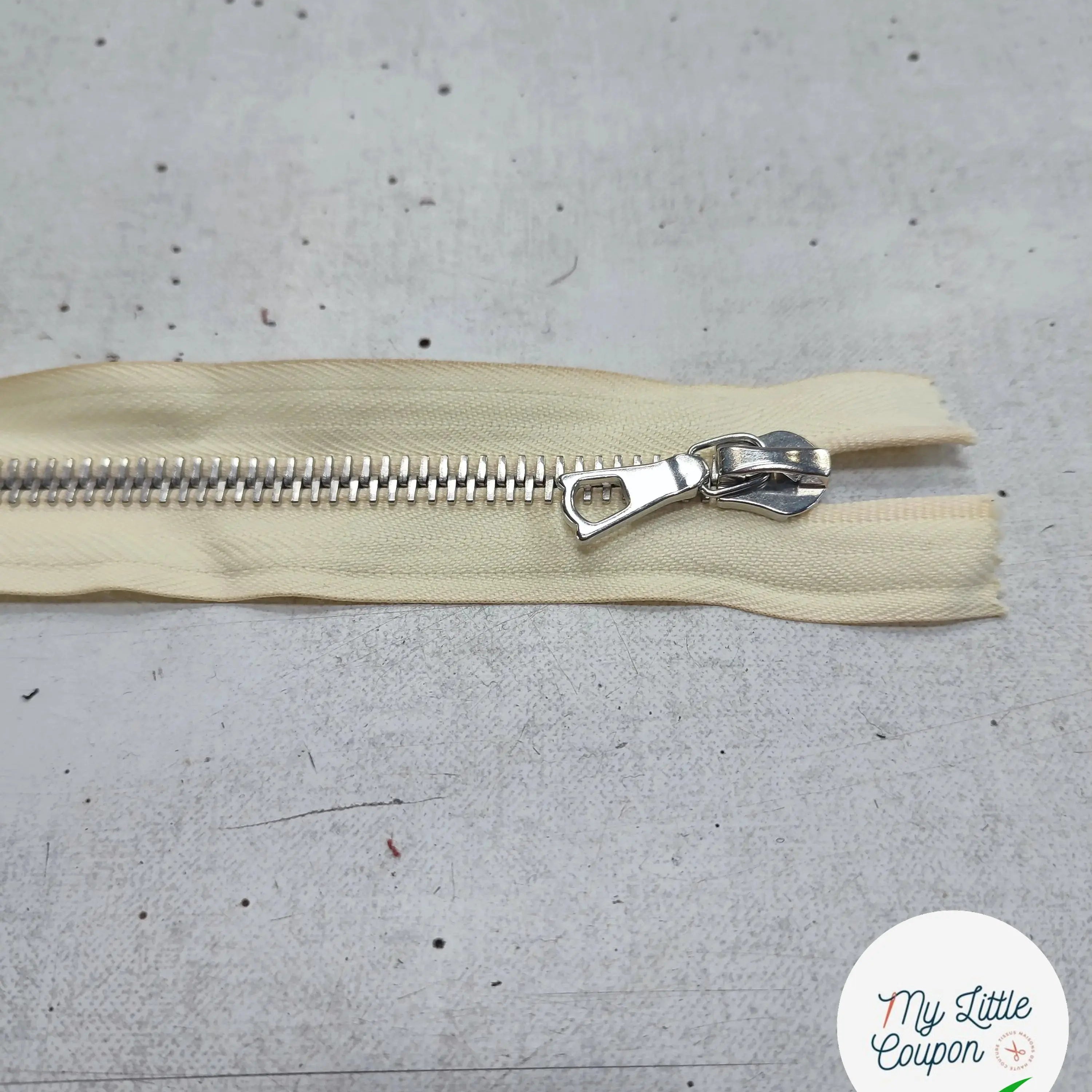 FERMETURE RIRI METAL SÉPARABLE 70CM JAUNE FONCÉ M6 - My Little Coupon