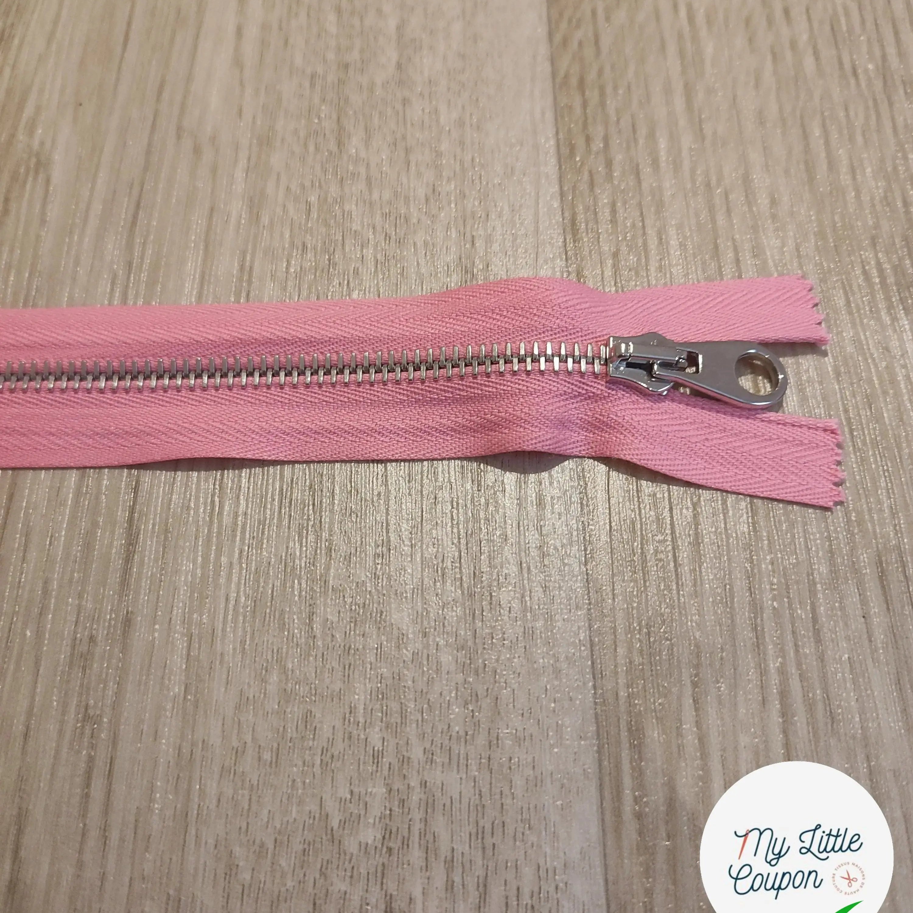 FERMETURE RIRI METAL SÉPARABLE 50CM ROSE M6 - My Little Coupon
