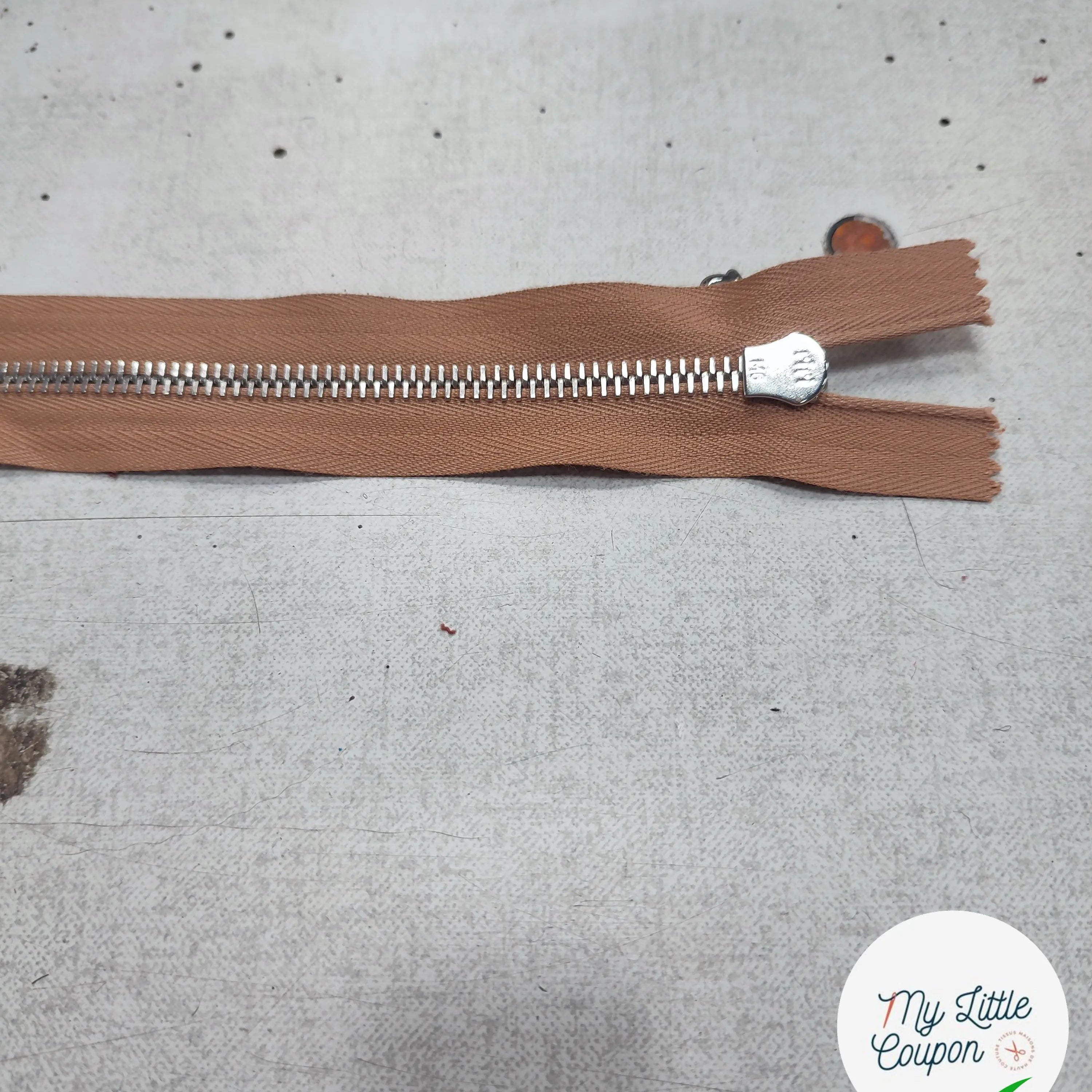 FERMETURE RIRI METAL SÉPARABLE 70CM MARRON CAFÉ M6 - My Little Coupon