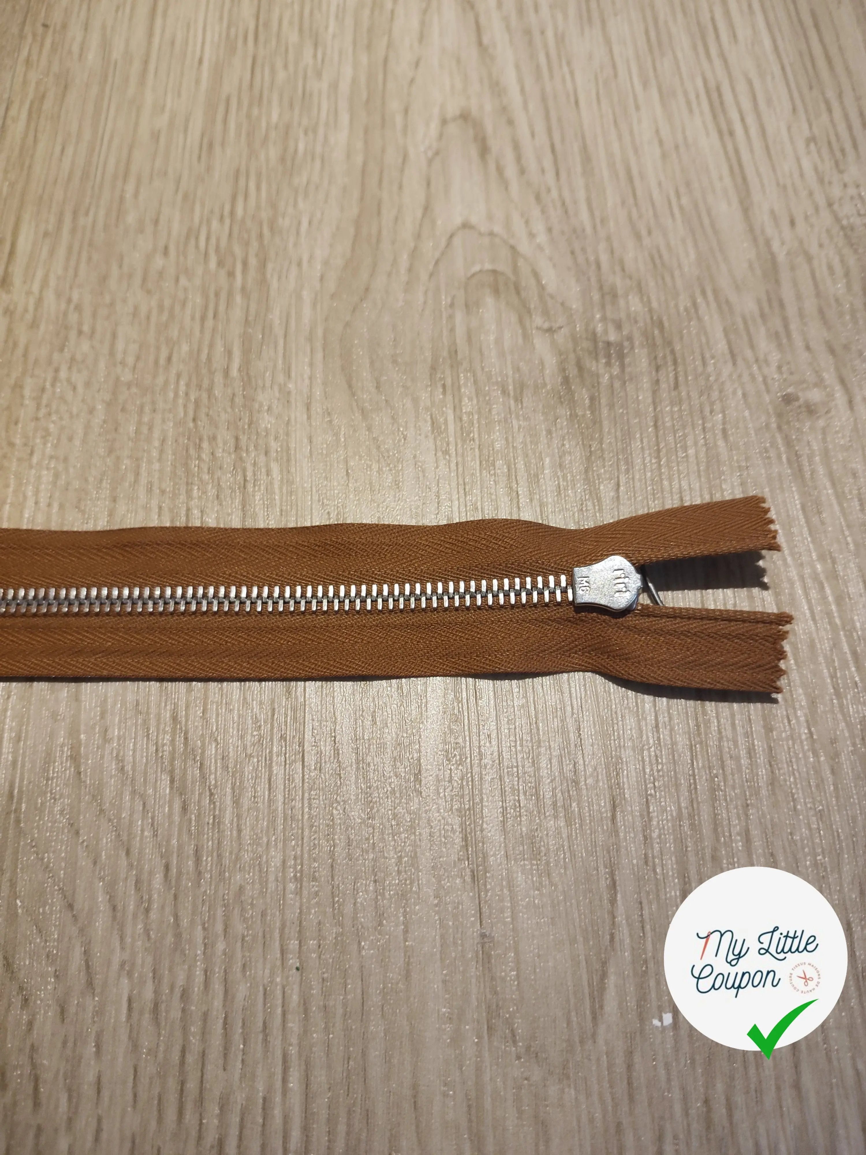 FERMETURE RIRI METAL SEPARABLE 70CM MARRON NOISETTE M6 - My Little Coupon