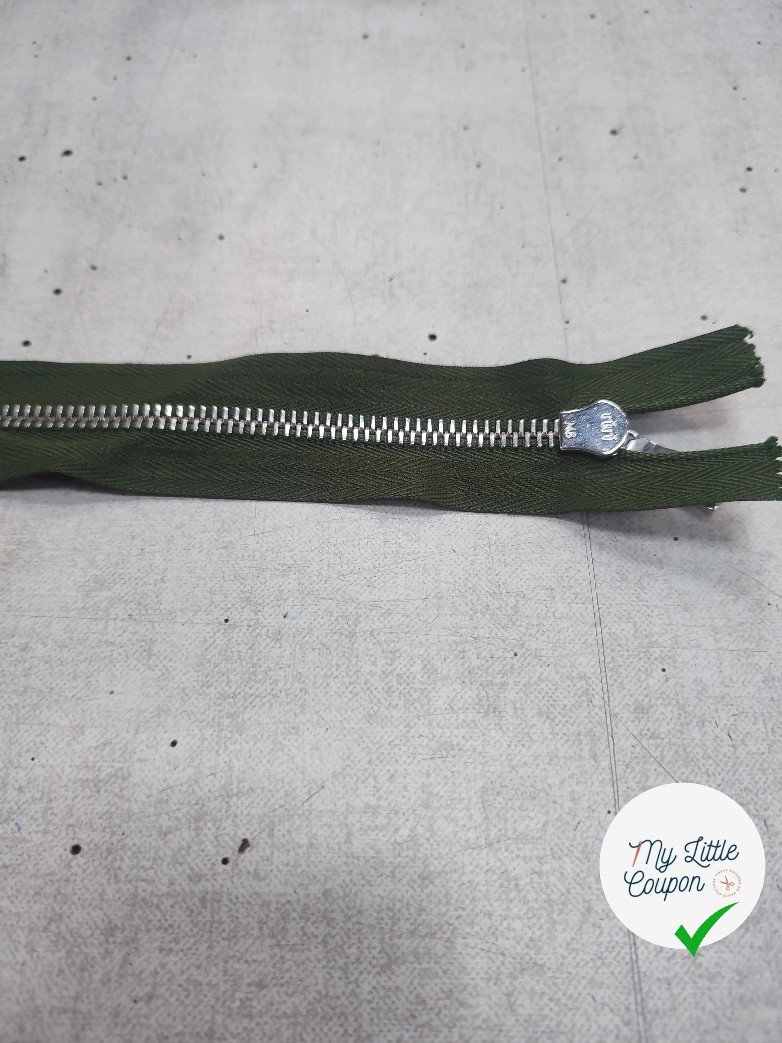 FERMETURE RIRI METAL SÉPARABLE 70CM VERT - My Little Coupon