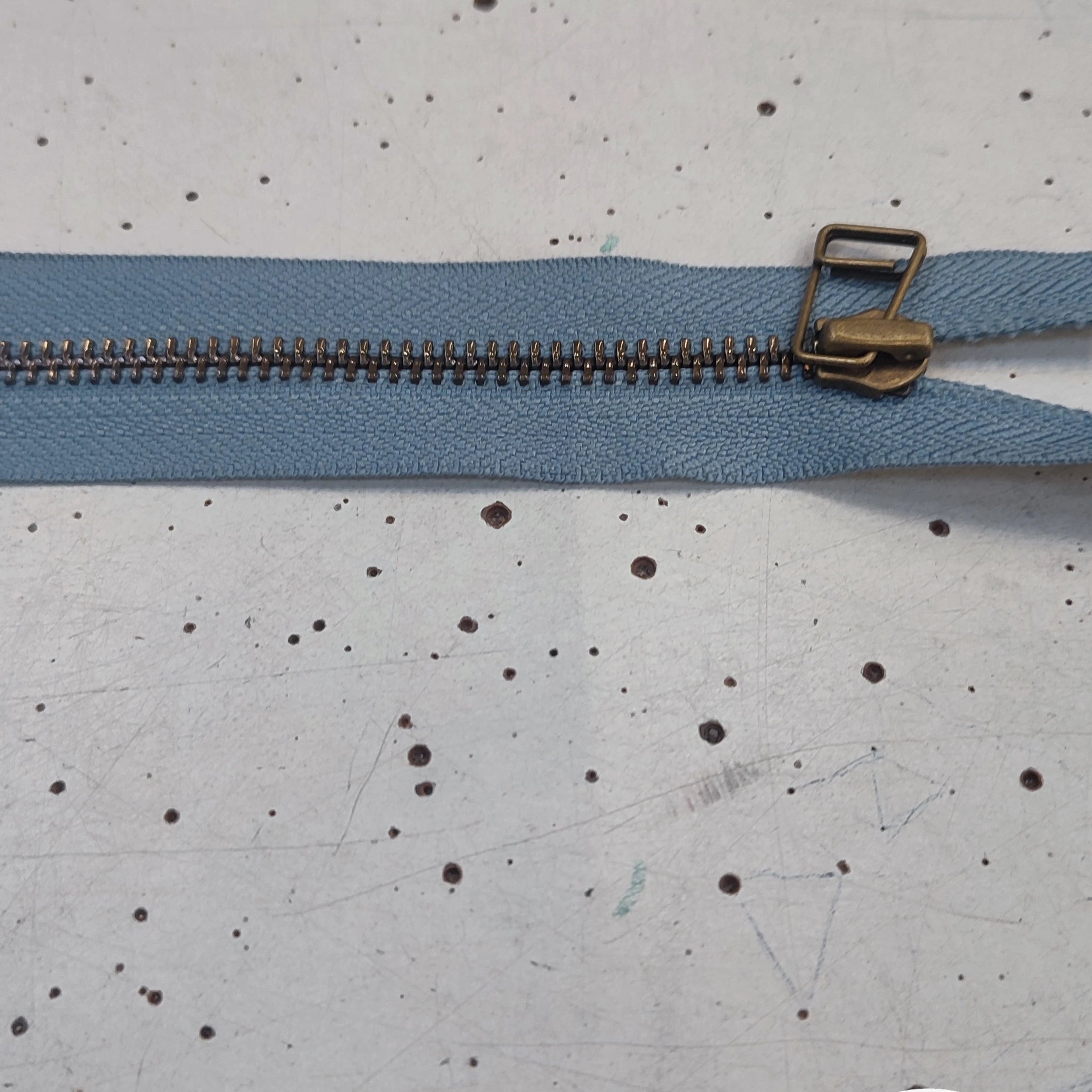 FERMETURE RIRI METAL SÉPARABLE 80CM BLEU CLAIR - My Little Coupon
