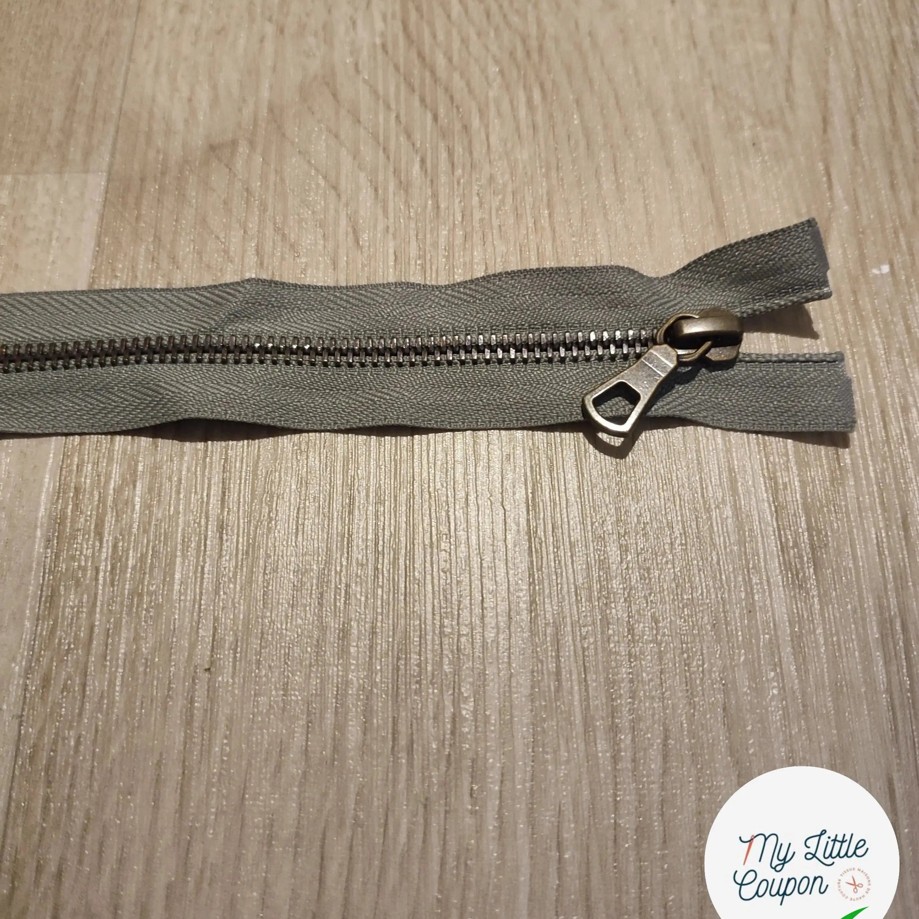 FERMETURE RIRI METAL SÉPARABLE 65CM GRIS VERT - My Little Coupon