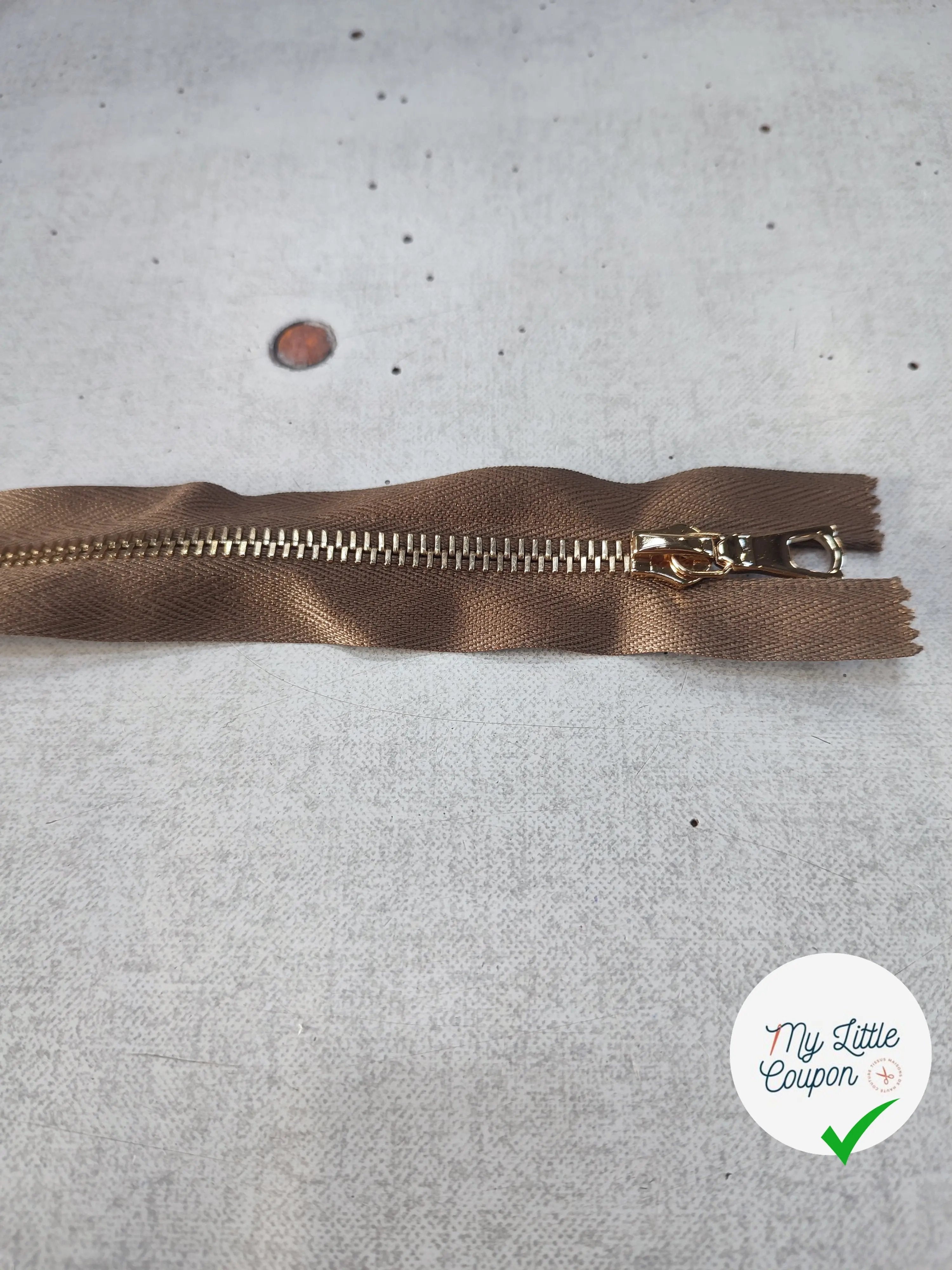 FERMETURE RIRI METAL SÉPARABLE 80CM MARRON CAFÉ M6 - My Little Coupon