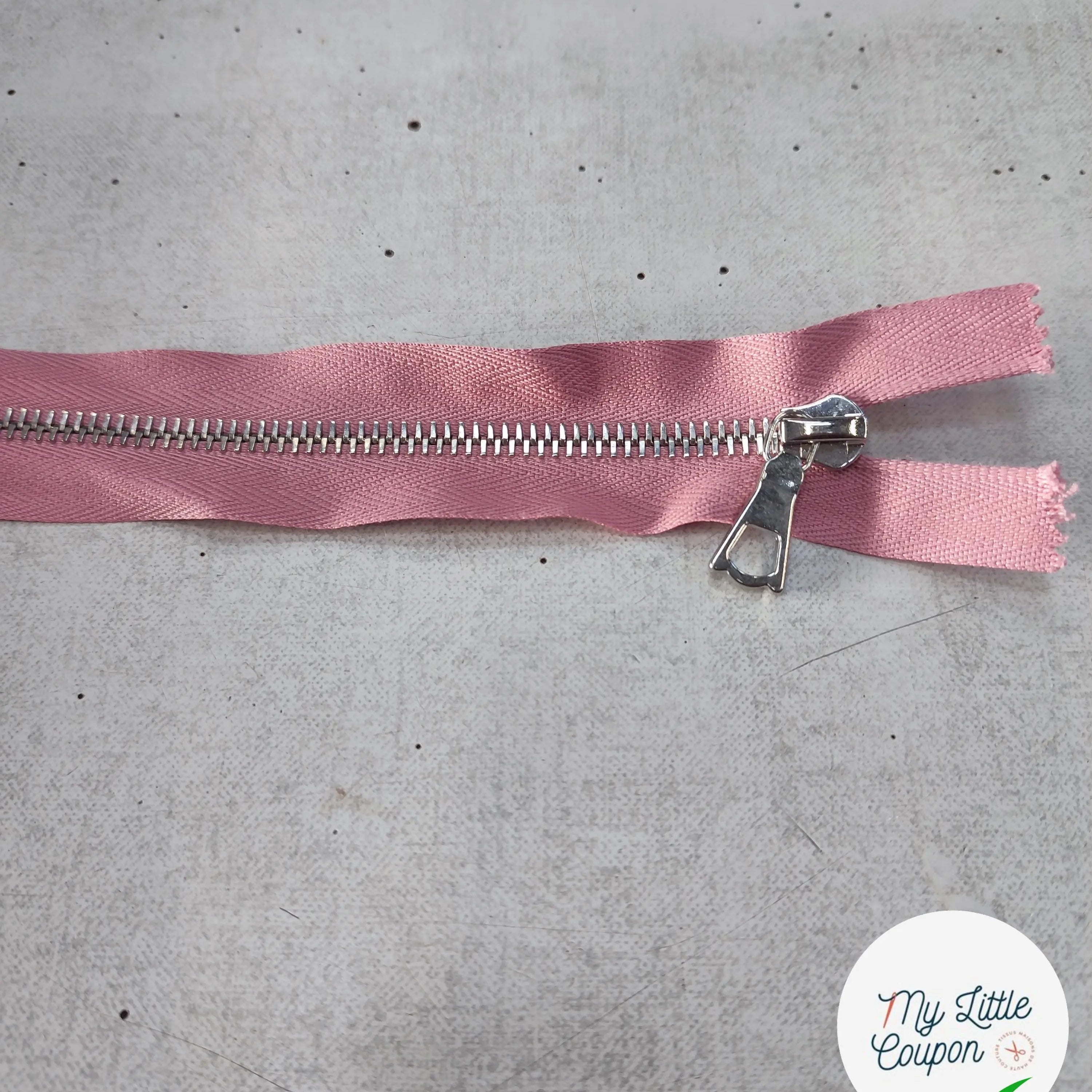 FERMETURE RIRI METAL SÉPARABLE 80CM ROSE M6 - My Little Coupon