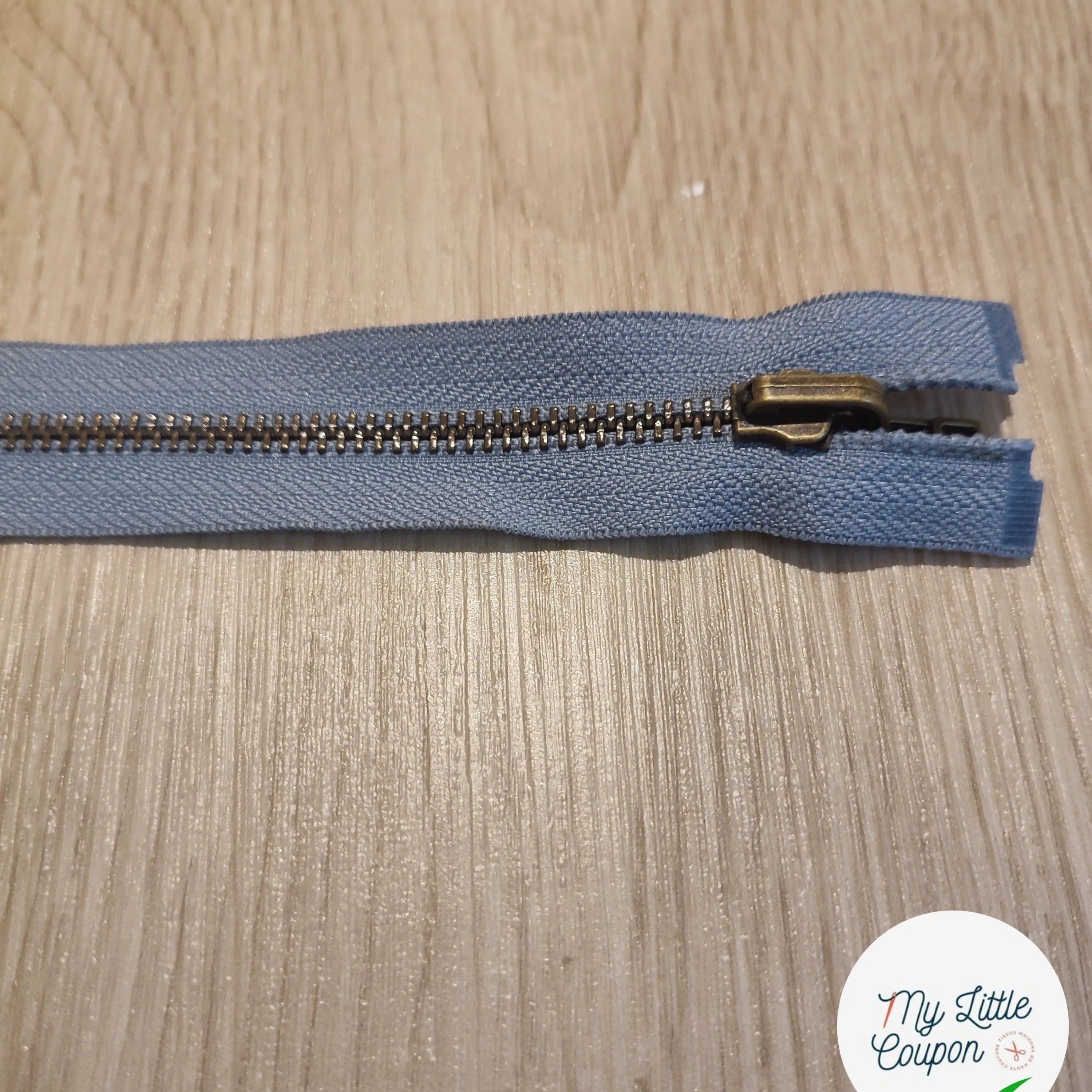 FERMETURE RIRI METAL SÉPARABLE 90CM BLEU - My Little Coupon