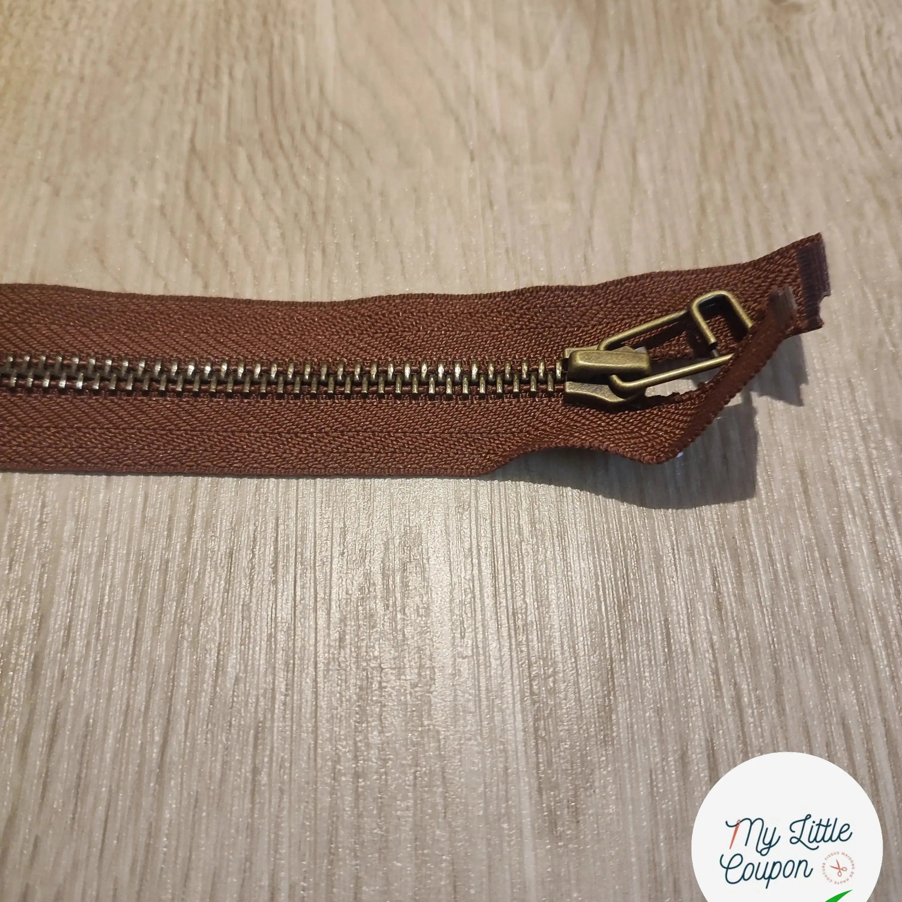 (Copie) FERMETURE RIRI METAL SÉPARABLE 80CM MARRON FONCÉ - My Little Coupon