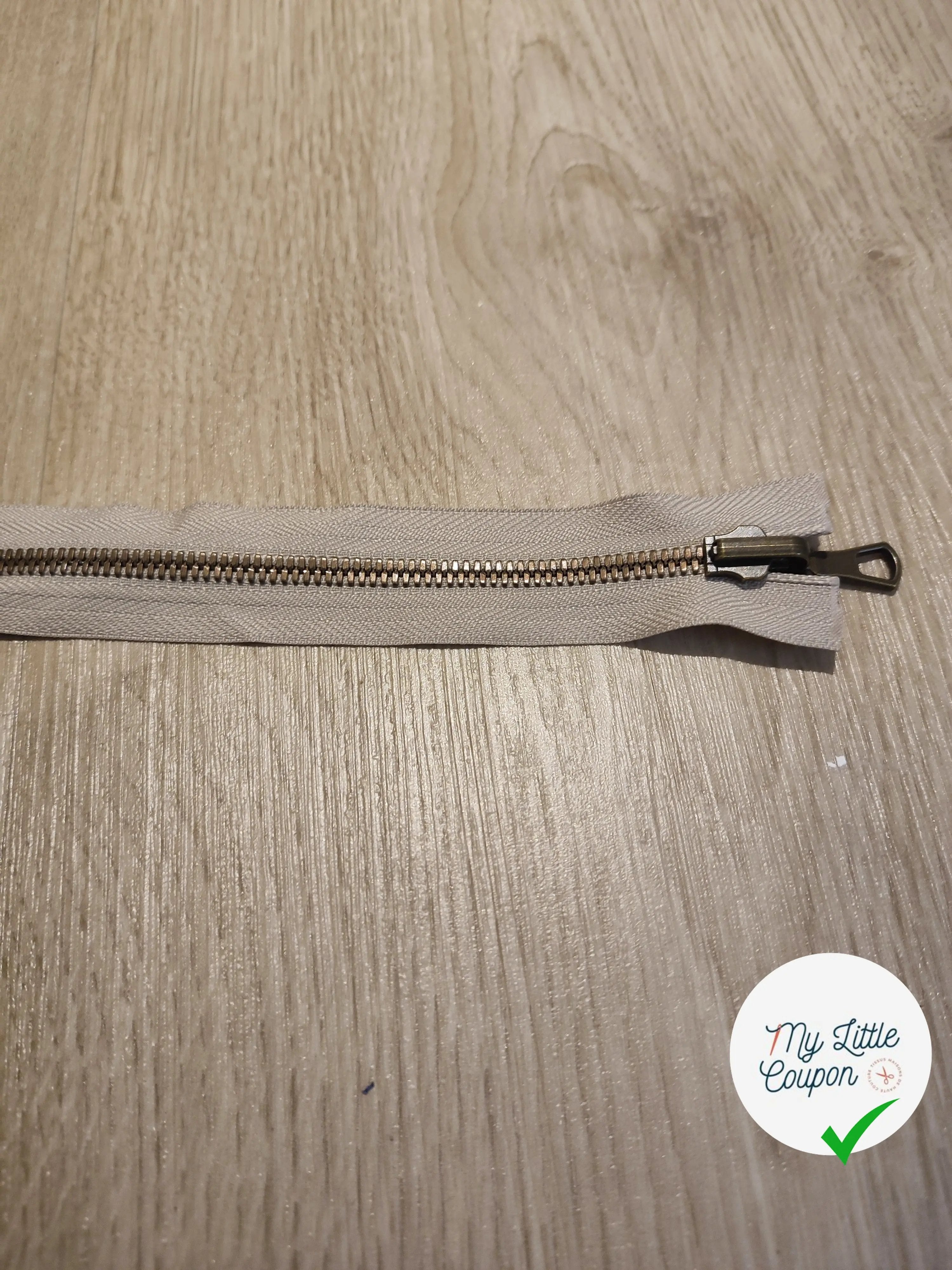 FERMETURE RIRI METAL SEPARABLE DOUBLE CHEMINS RÉVERSIBLE 70CM BEIGE - My Little Coupon