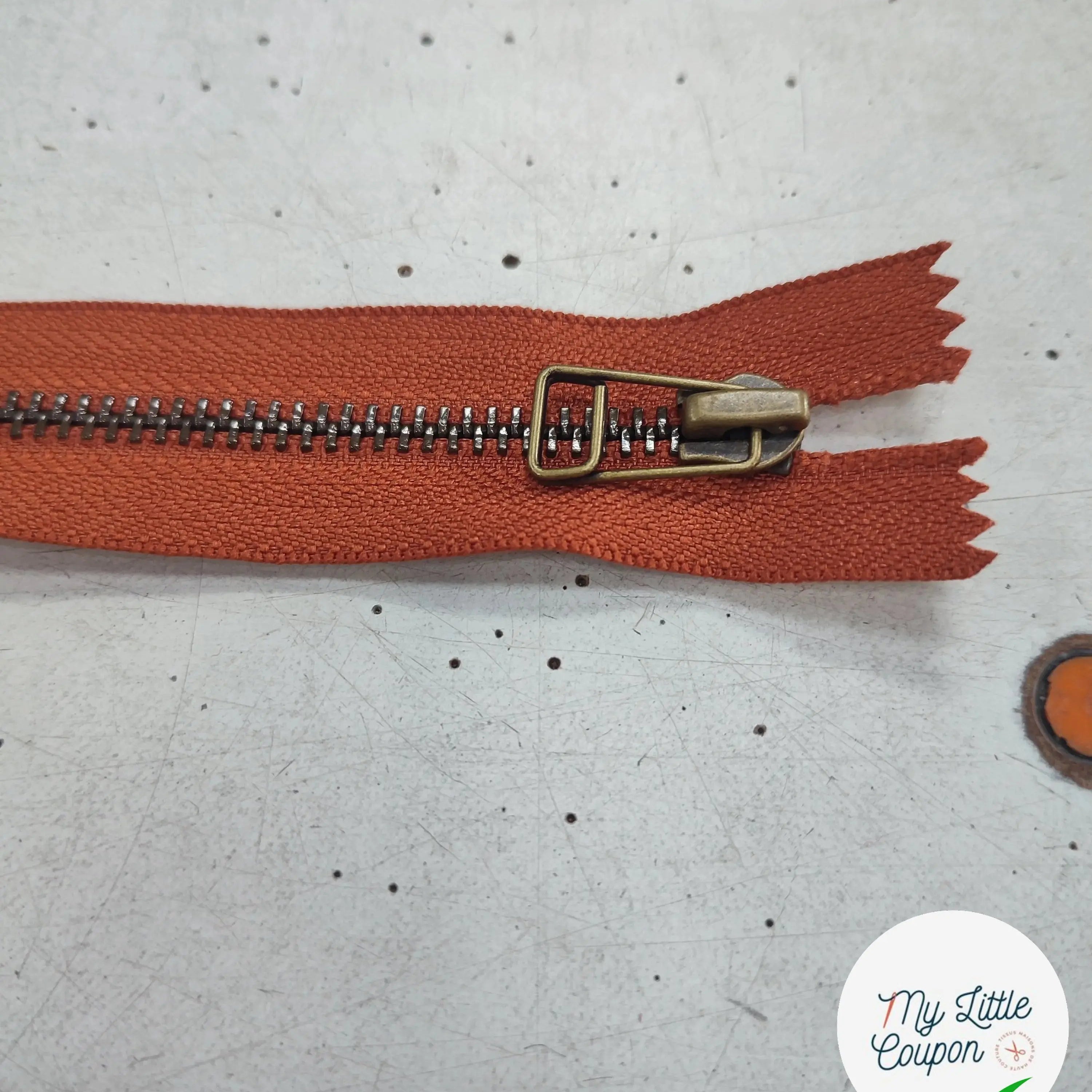 FERMETURE RIRI METAL NON SÉPARABLE 25CM MARRON CITROUILLE - My Little Coupon