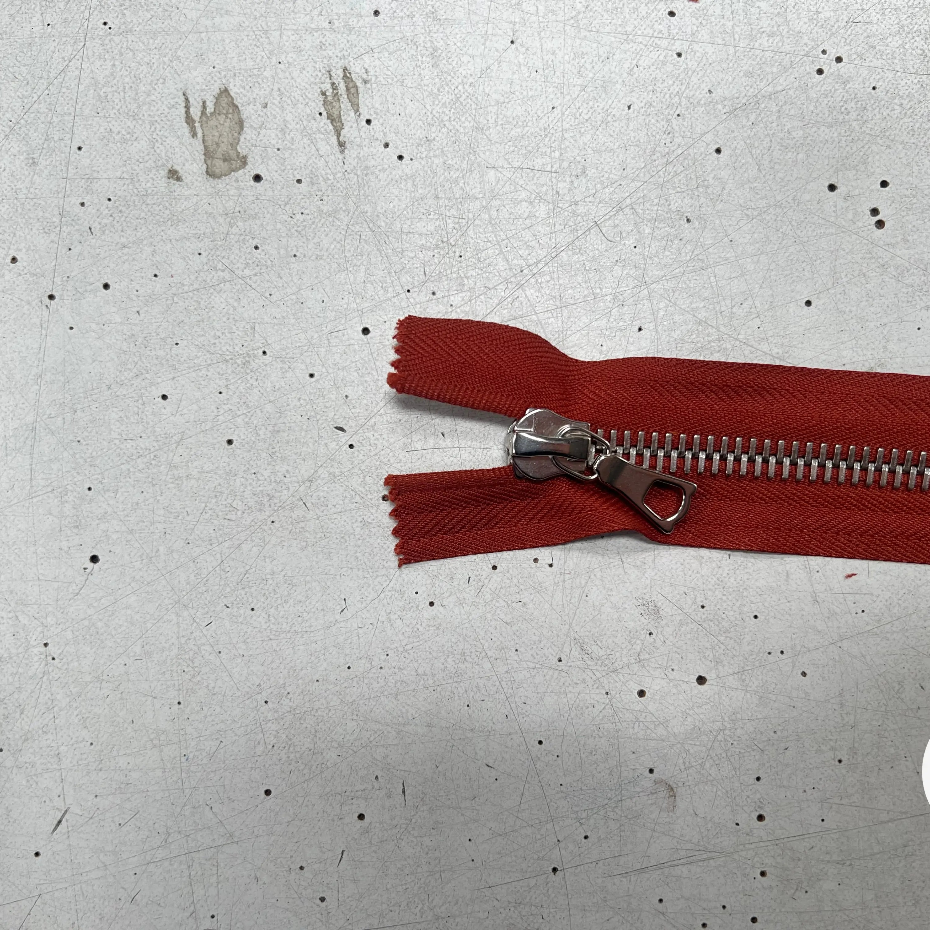 FERMETURE RIRI SÉPARABLE ROUILLE MÉTAL 70 CM - My Little Coupon