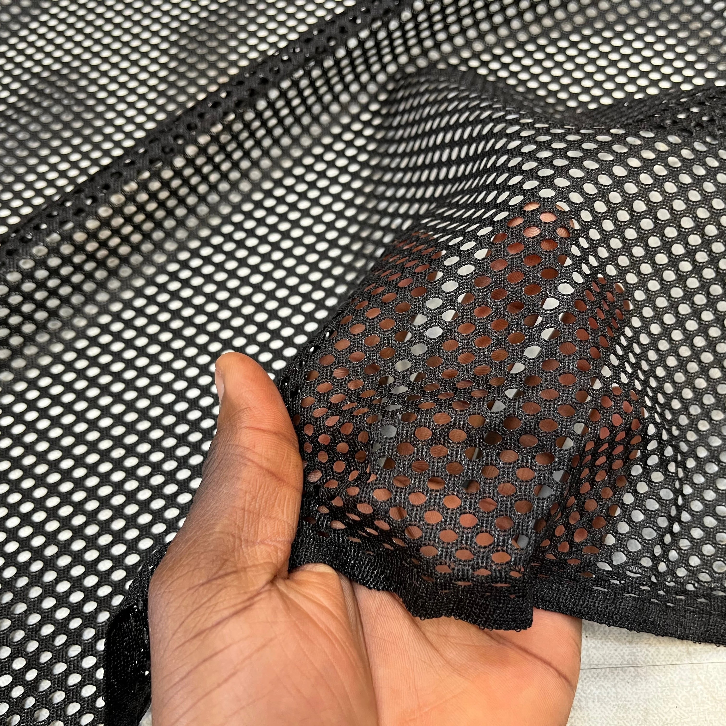FILLET MESH UNI NOIR 150CM - My Little Coupon