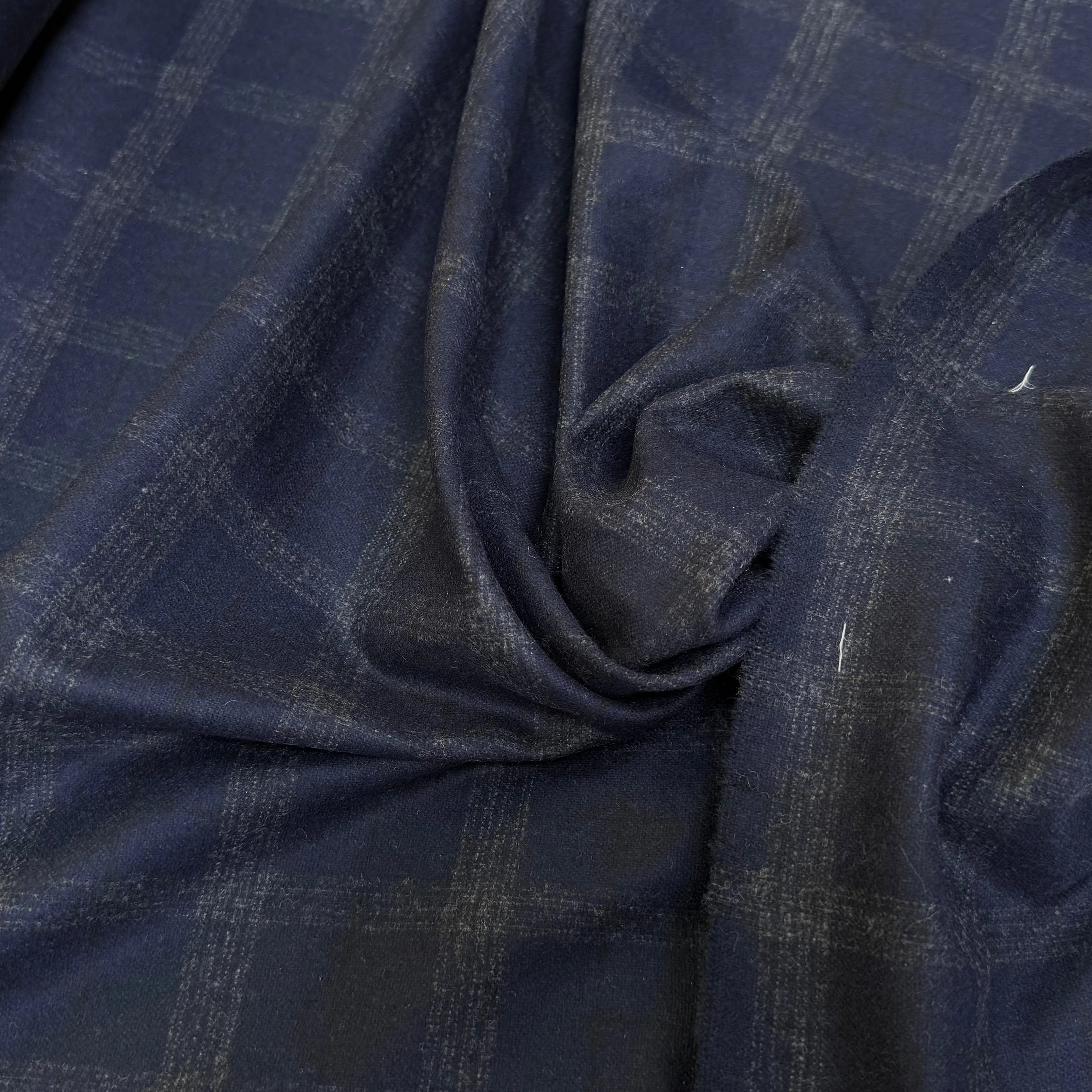 FLANELLE DE LAINE À CARREAUX NIGHT BLUE TRÈS ÉLÉGANT 68% LAINE - My Little Coupon
