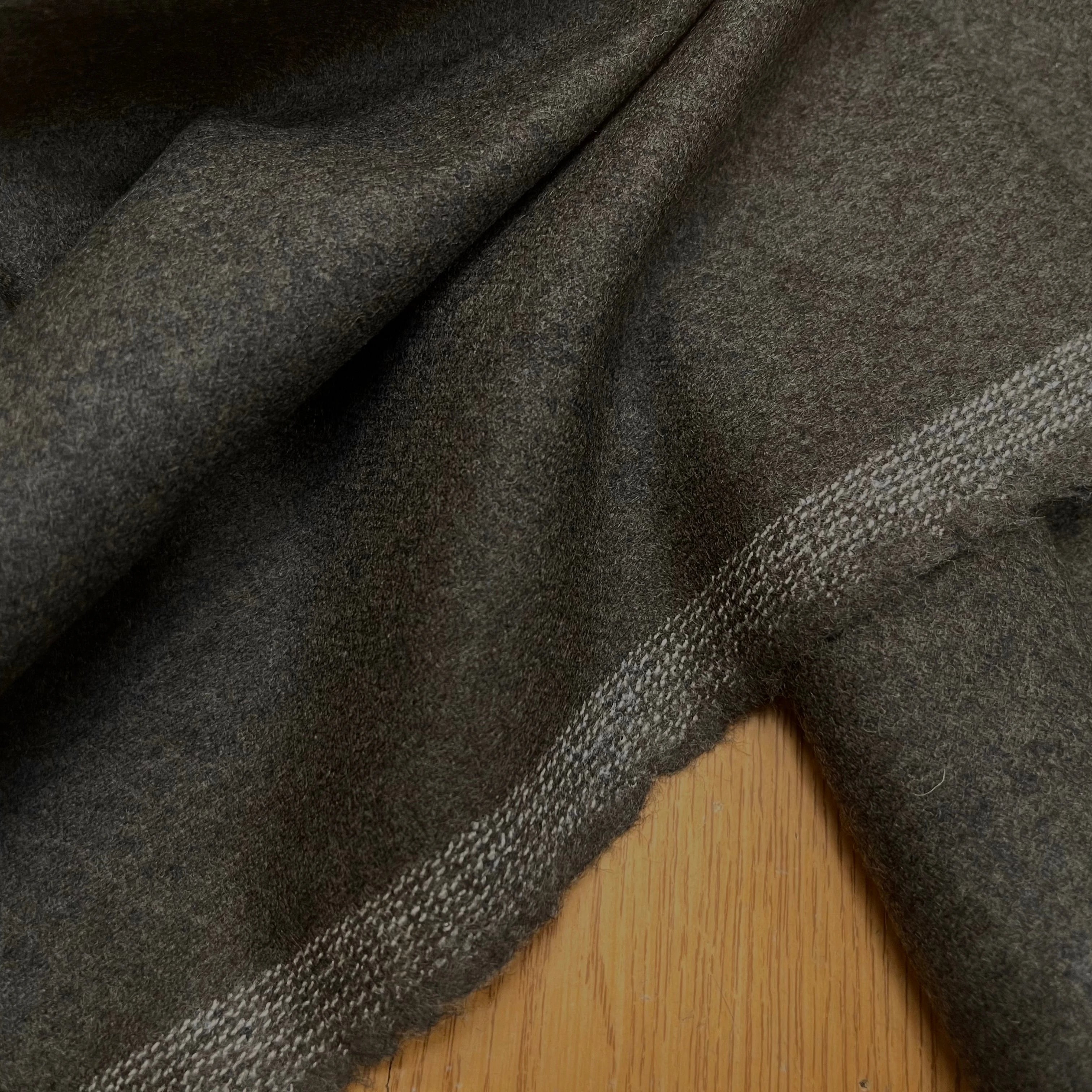 FLANELLE DE LAINE KAKI UN PEU STRETCH155CM - My Little Coupon