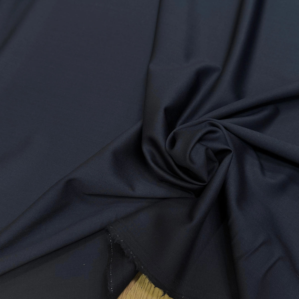 FLANELLE DE LAINE STRETCH BLEU MARINE TRÈS BEAU TOUCHER - My Little Coupon