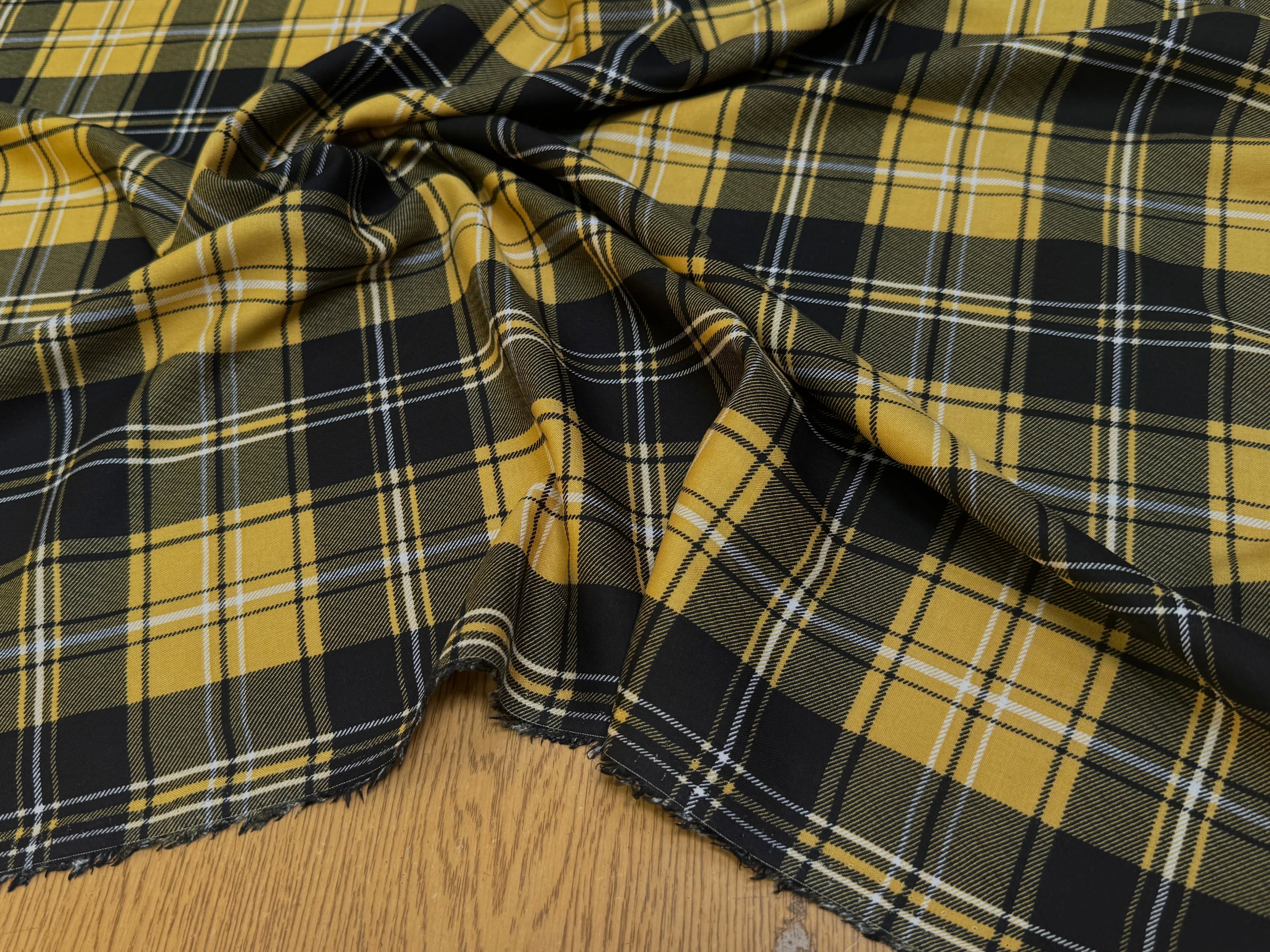 FLANELLE VISCOSE TARTAN JAUNE NOIR - My Little Coupon