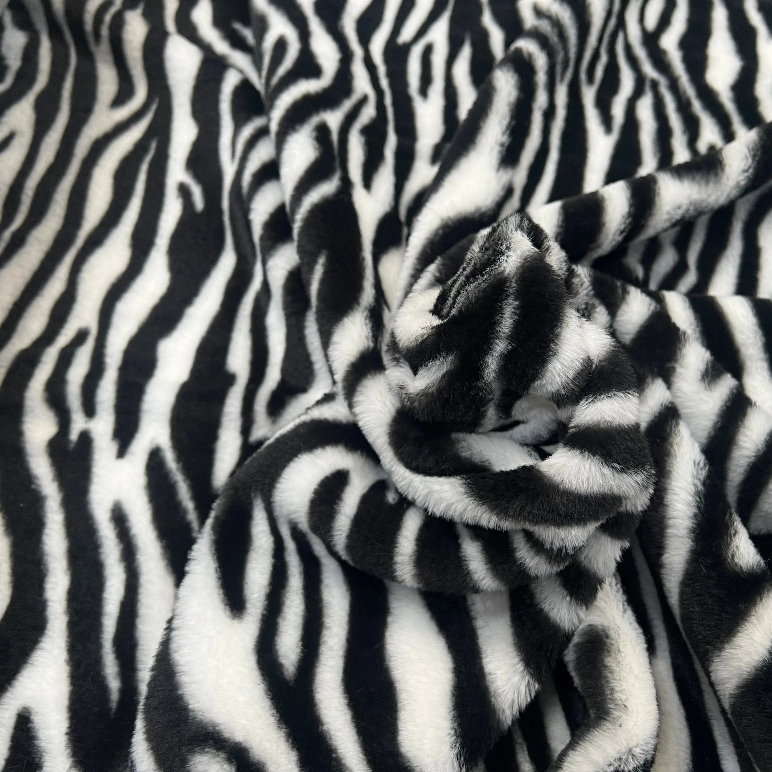 FOURRURE FUR ZEBRA BLACK - My Little Coupon