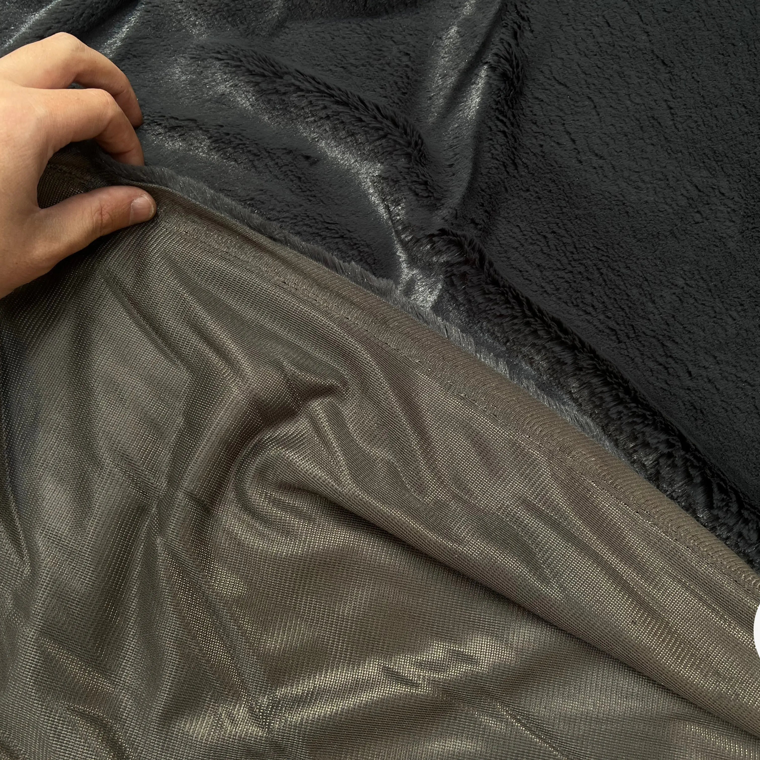 FOURRURE LEGREMENT BRILLANTE CHINCHILLA ANTHRACITE - My Little Coupon