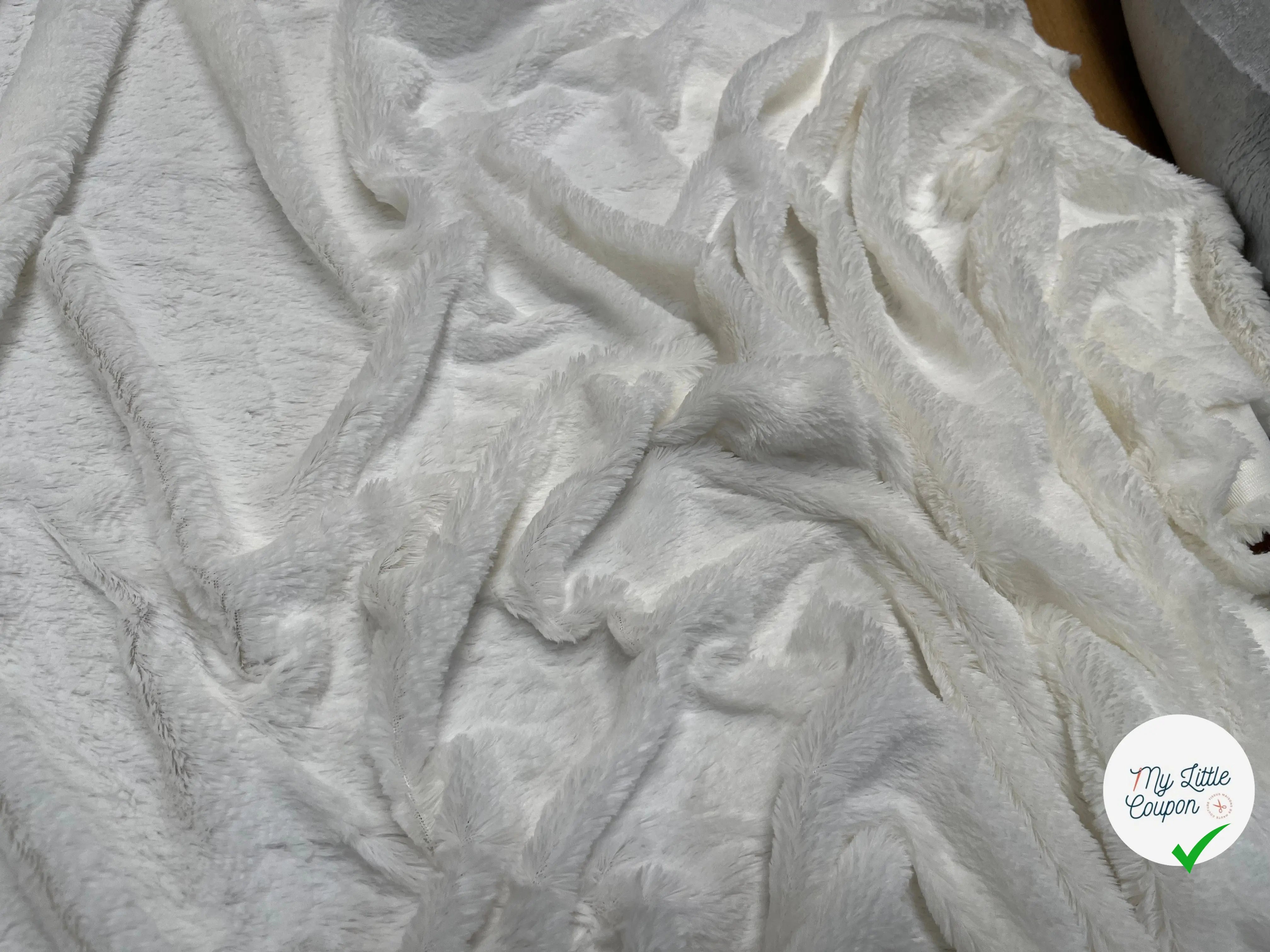 FOURRURE LEGREMENT BRILLANTE CHINCHILLA ECRU - My Little Coupon