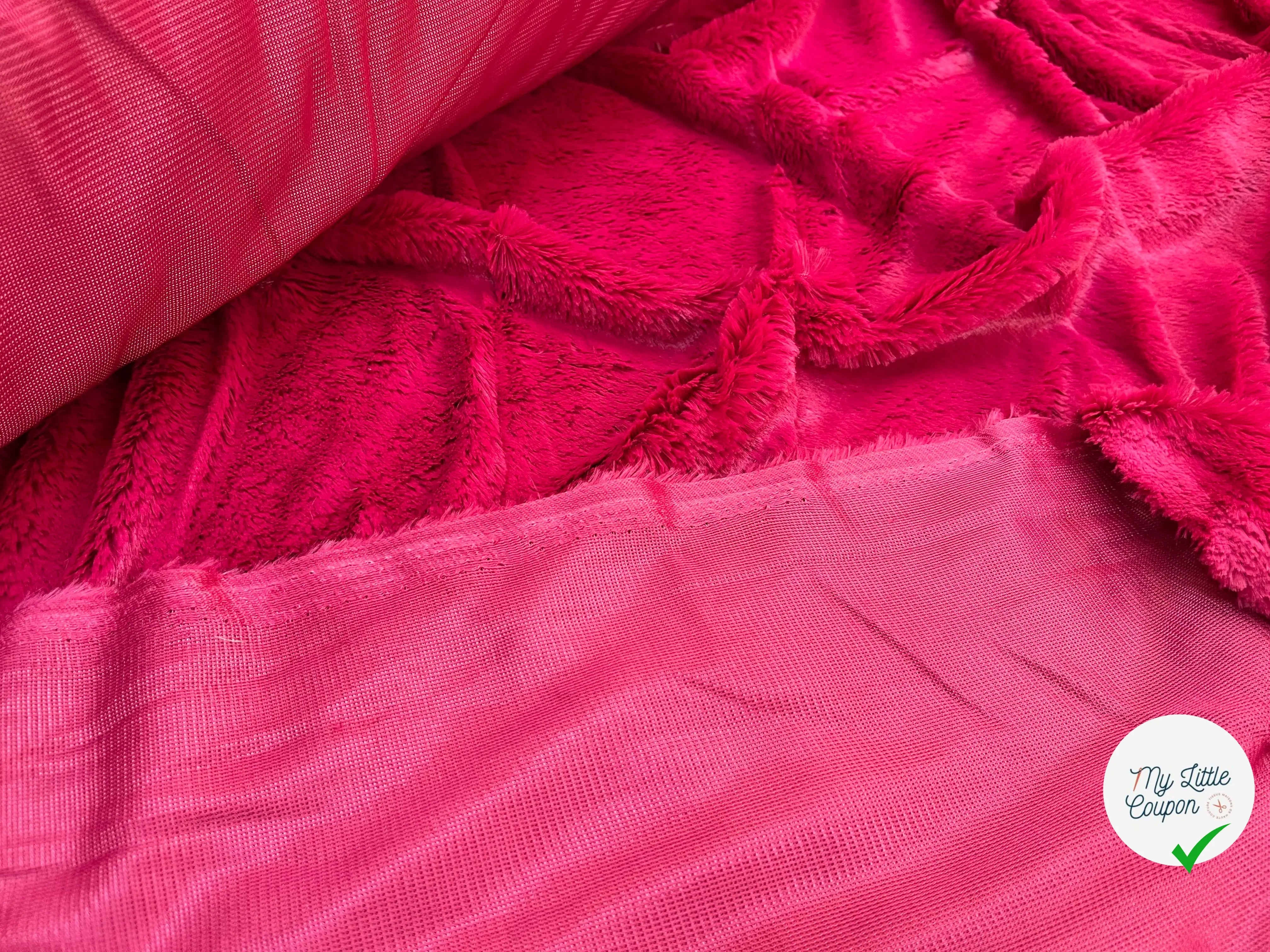 FOURRURE LEGREMENT BRILLANTE CHINCHILLA FRAMBOISE - My Little Coupon