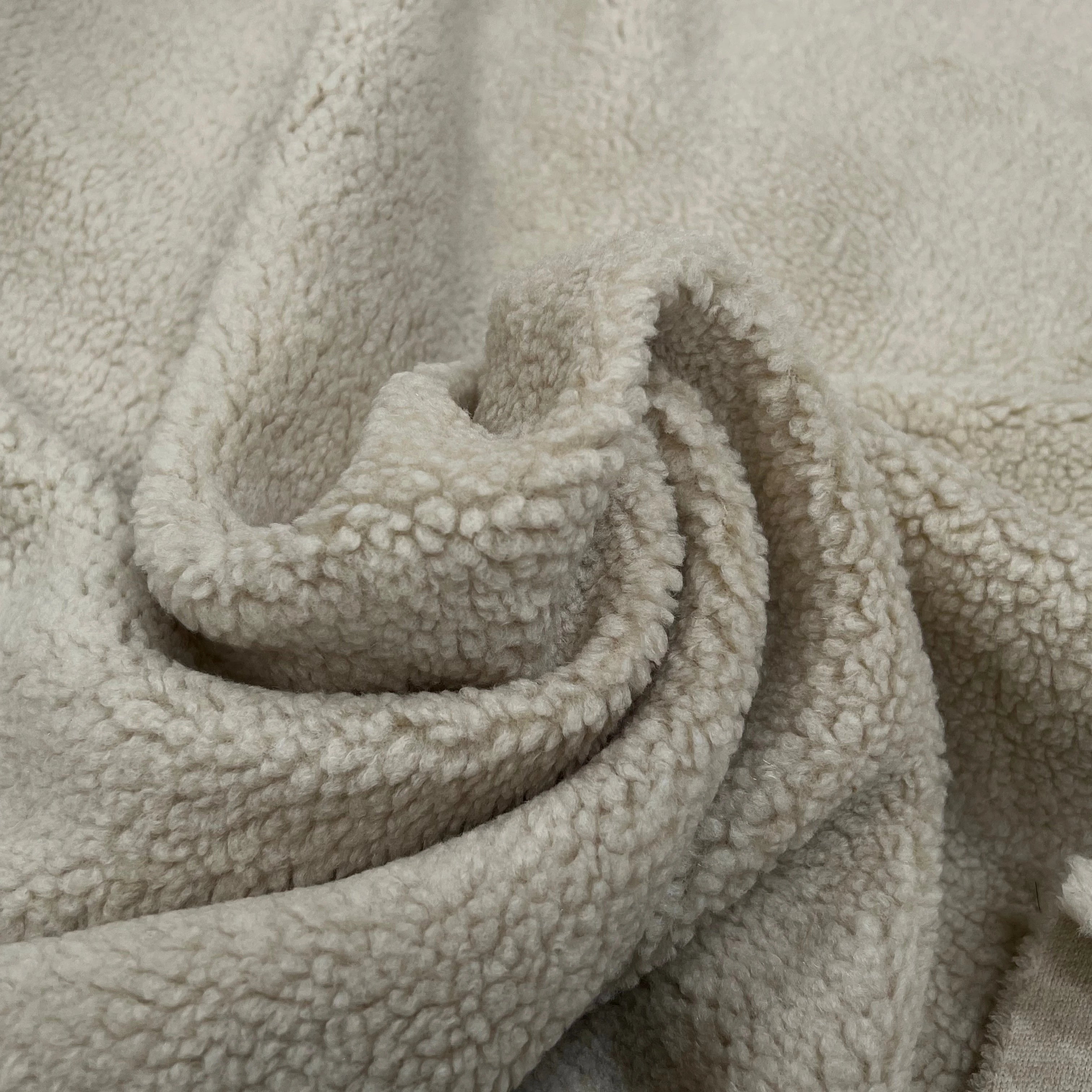 FOURRURE MOUTON ÉCRU ULTRA STRETCH - My Little Coupon