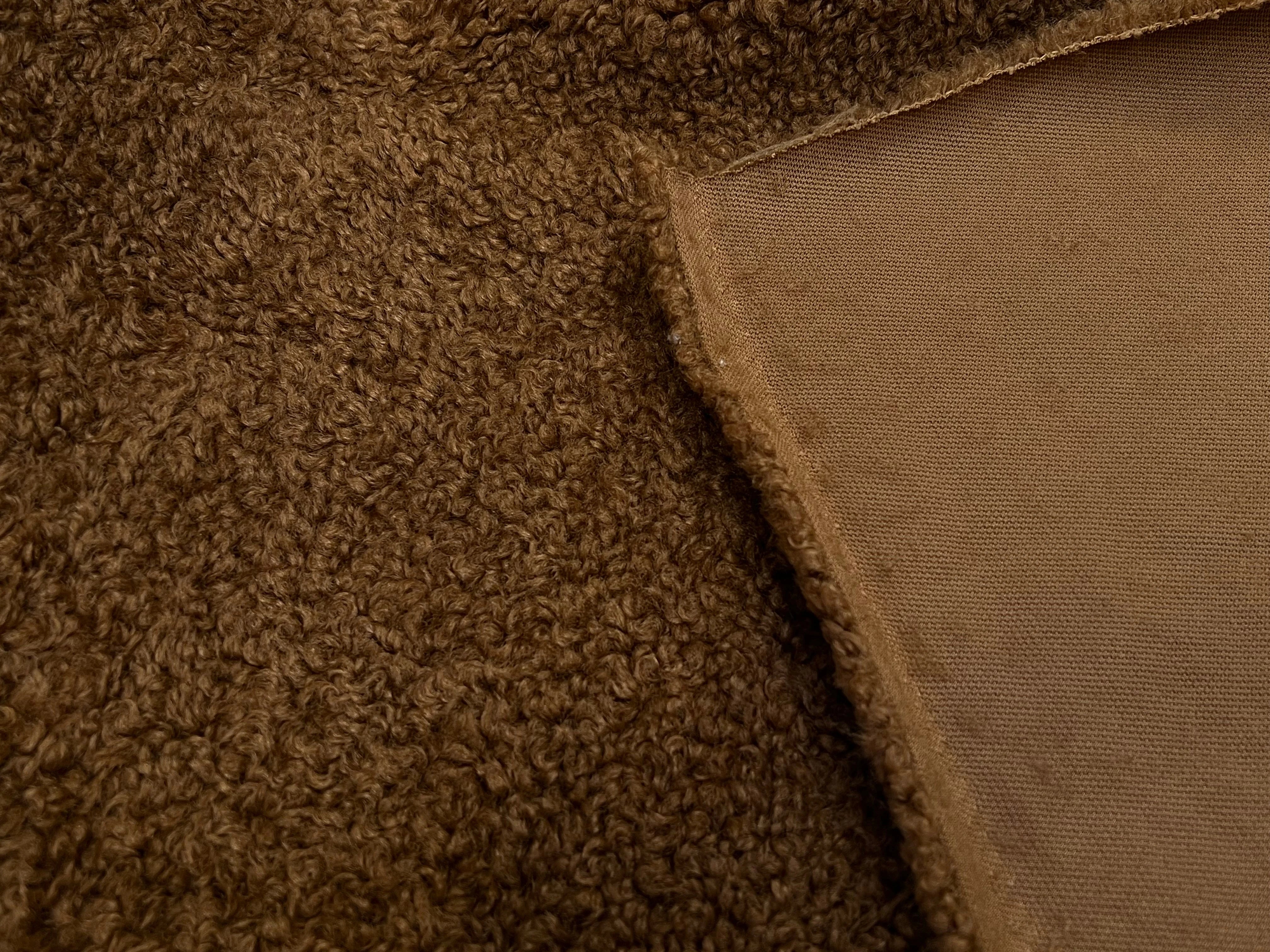 FOURRURE MOUTON MARRON FONCÉ 160CM - My Little Coupon