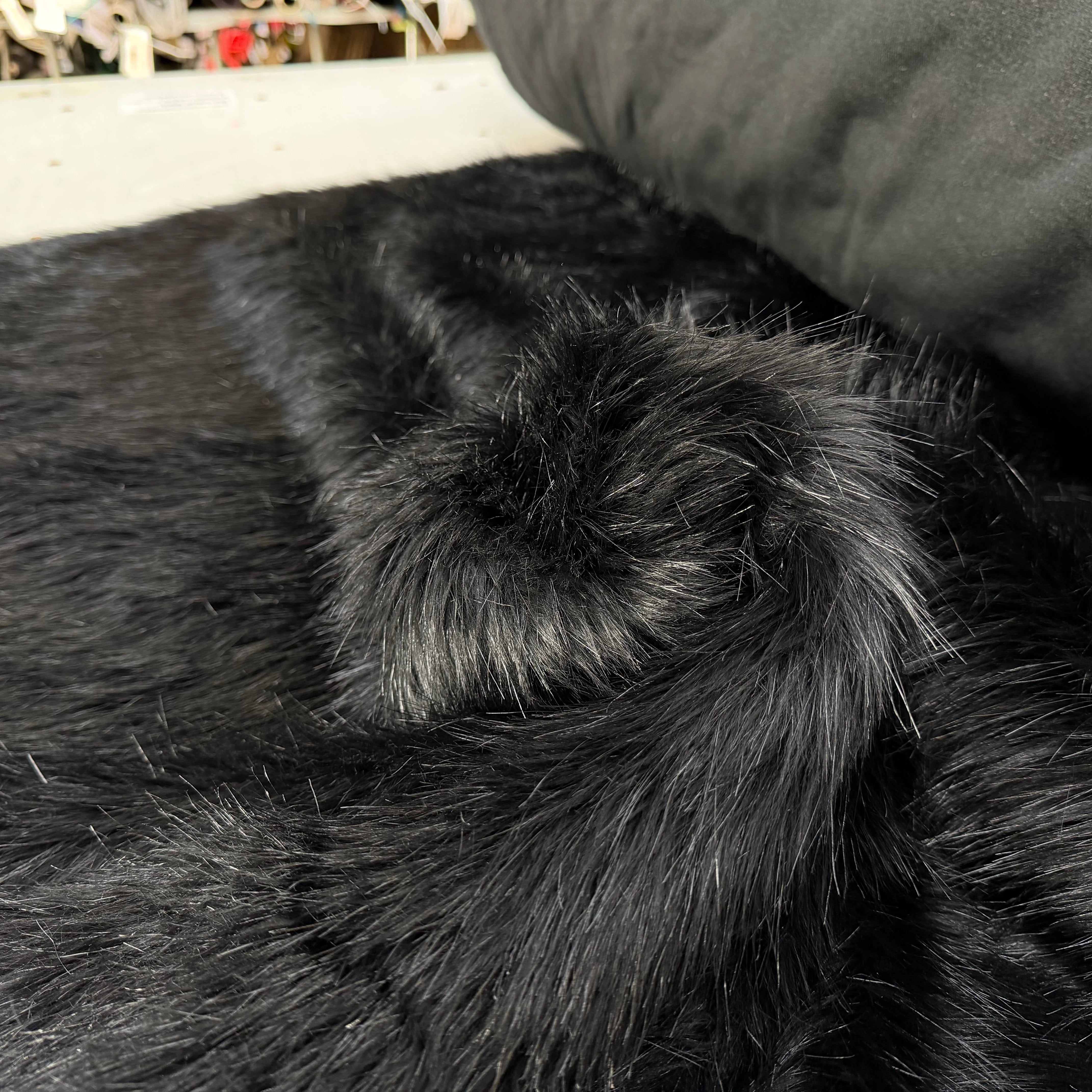 FOURRURE NOIRE POIL LONG - My Little Coupon