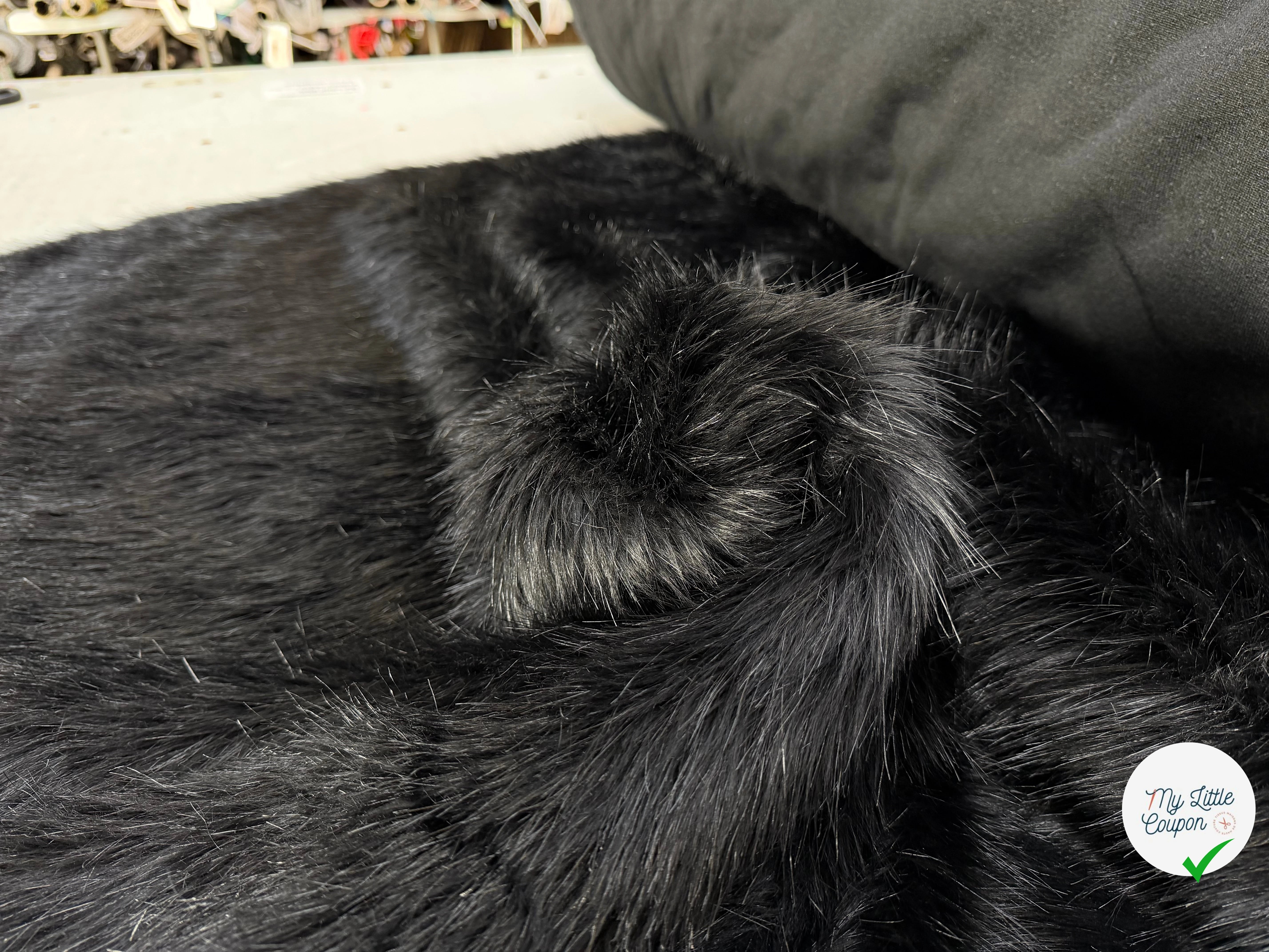 FOURRURE NOIRE POIL LONG - My Little Coupon