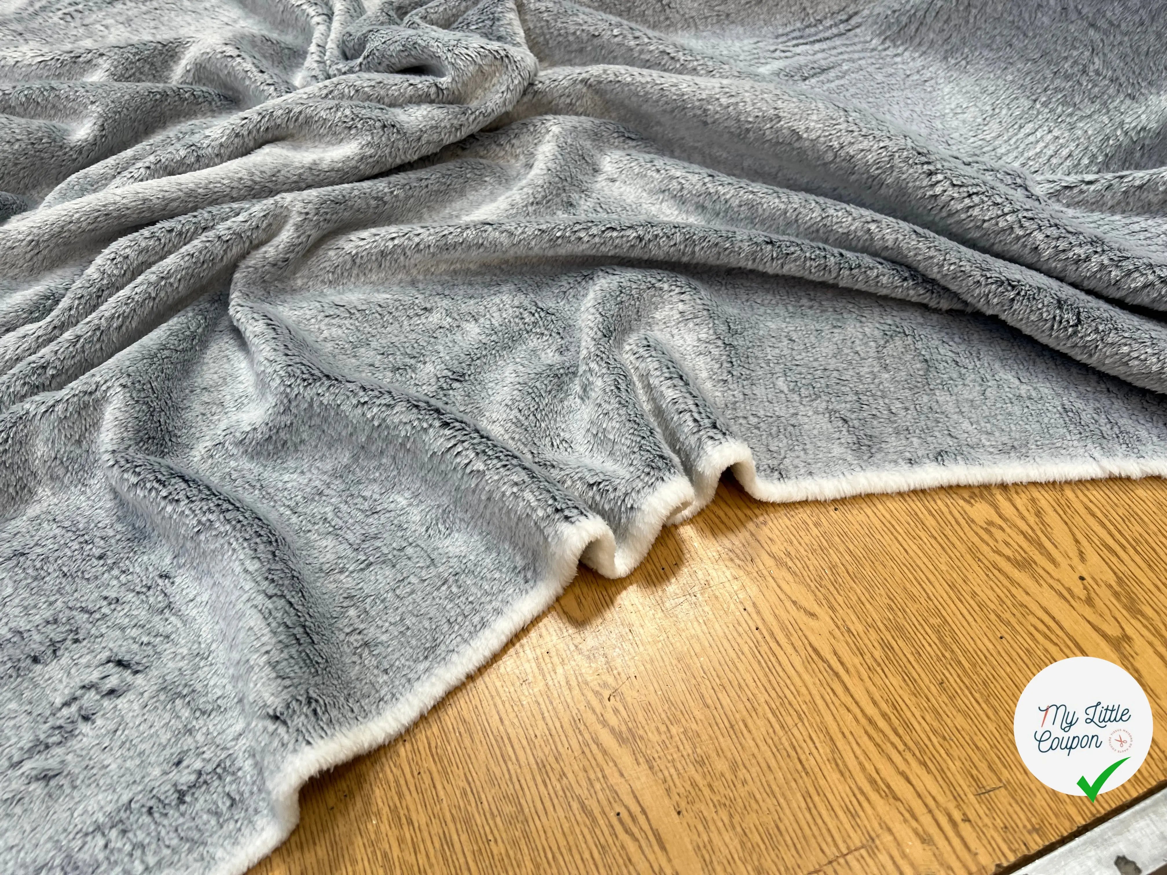 FOURRURE TOUTE DOUCE DOUBLE FACE SNOW BLEU CHINE OEKO TEX MADE IN FRANCE - My Little Coupon