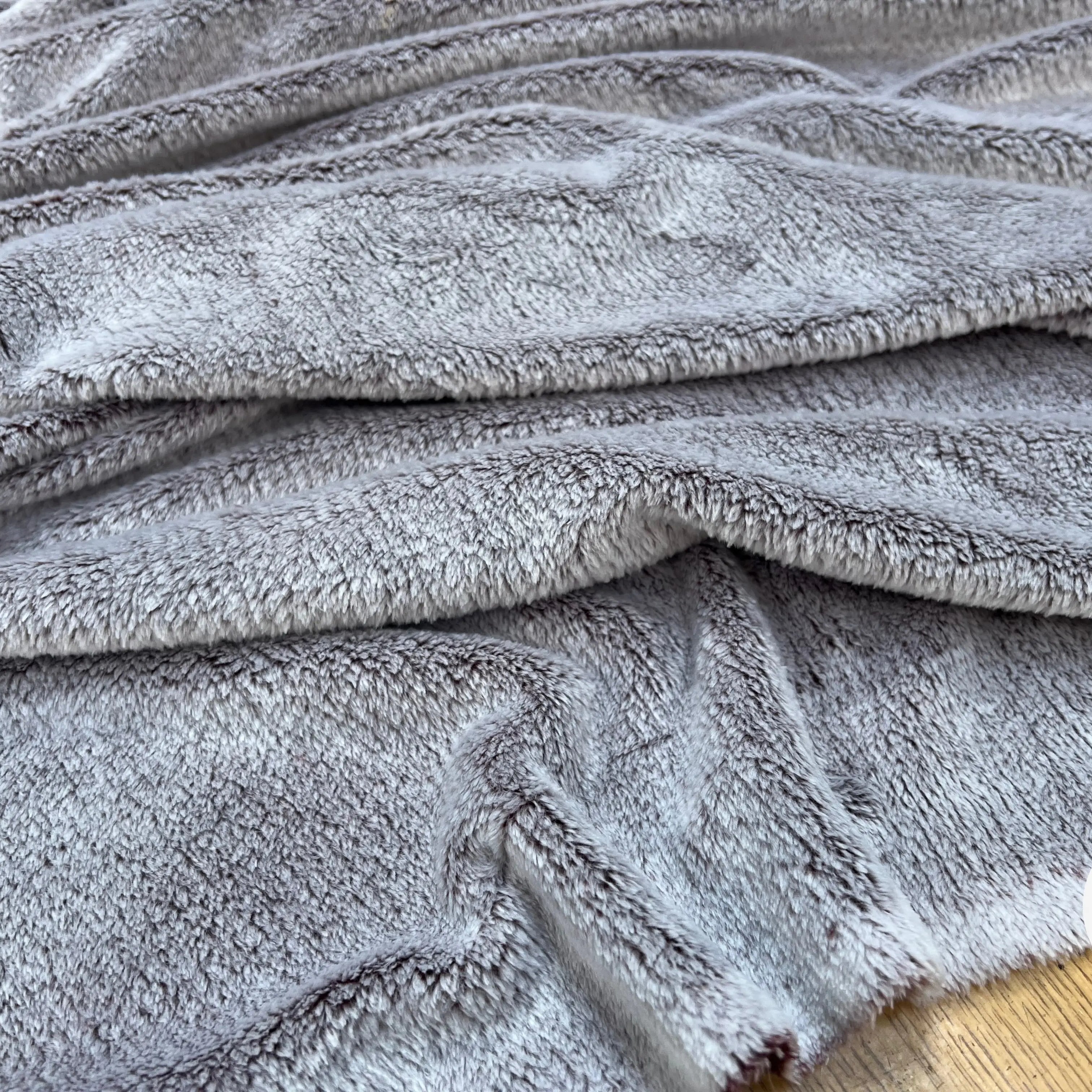 FOURRURE TOUTE DOUCE DOUBLE FACE SNOW PRUNE CHINE OEKO TEX MADE IN FRANCE - My Little Coupon