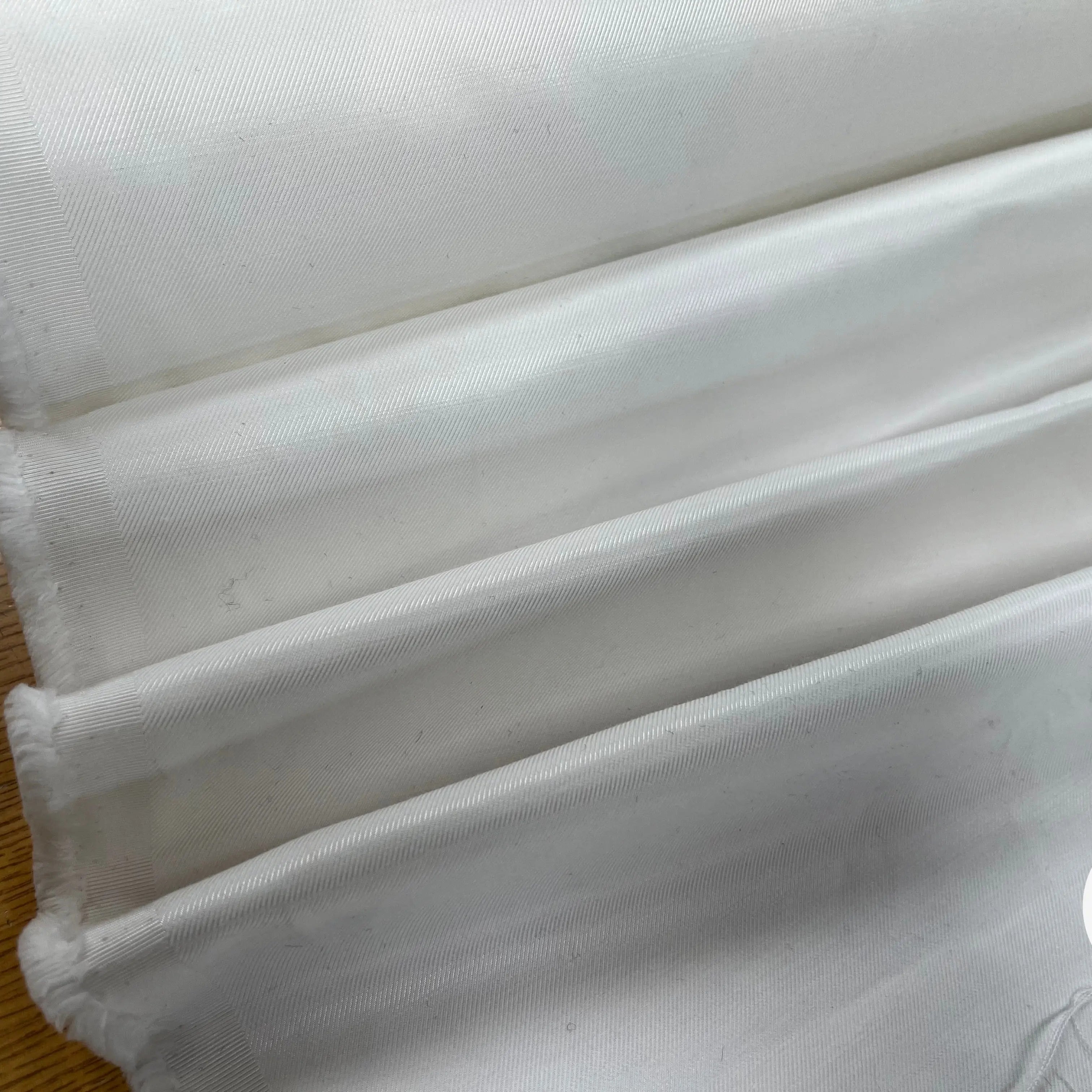 GABARDINE DE COTON BLANC SCHINTZÉE - My Little Coupon