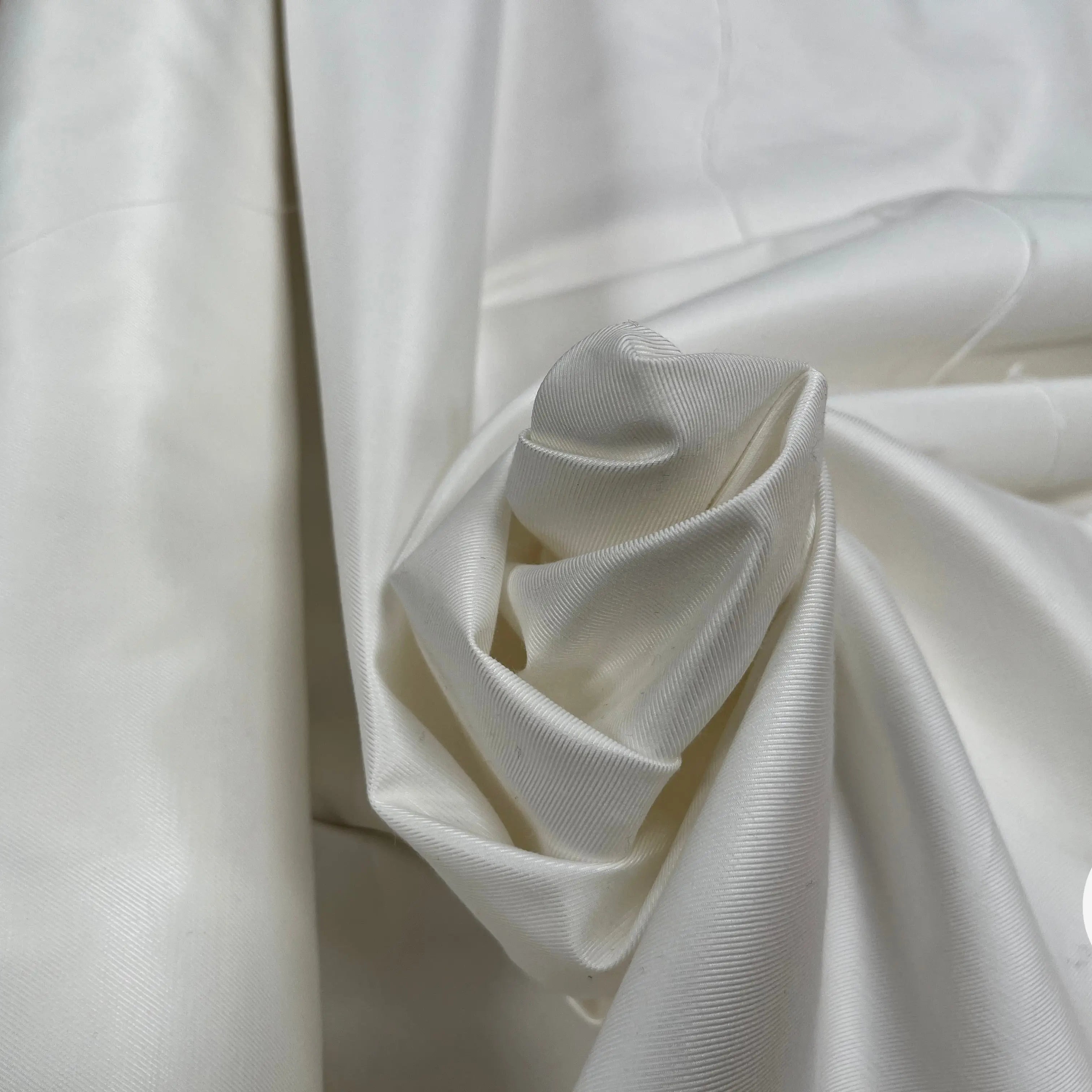 GABARDINE DE COTON BLANC SCHINTZÉE - My Little Coupon