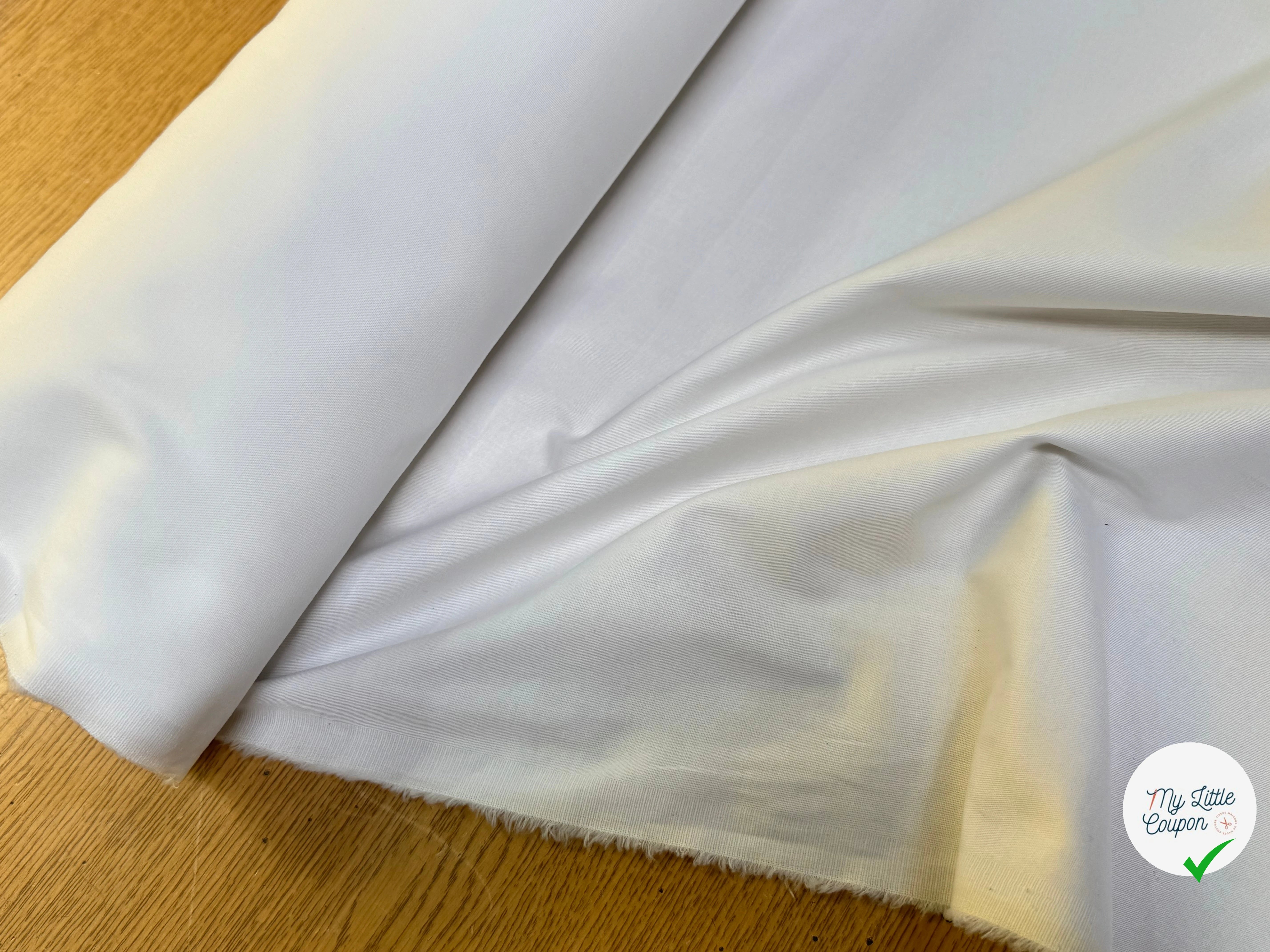 GABARDINE DE COTON FINE STRETCH FINEMENT SERGÉE BLANC 240 - My Little Coupon